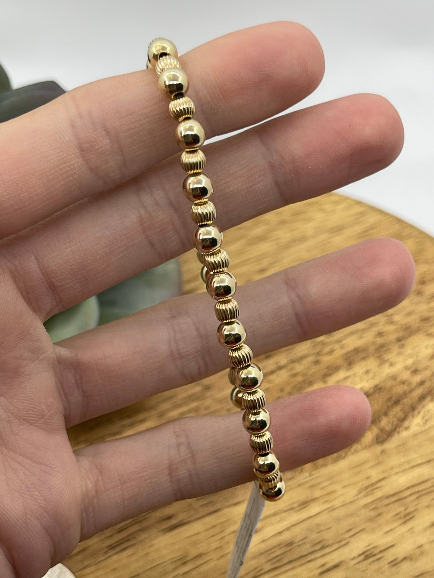 Stretchy 14k Gold Filled Alternating Beaded Bracelet (6.5" 5mm)