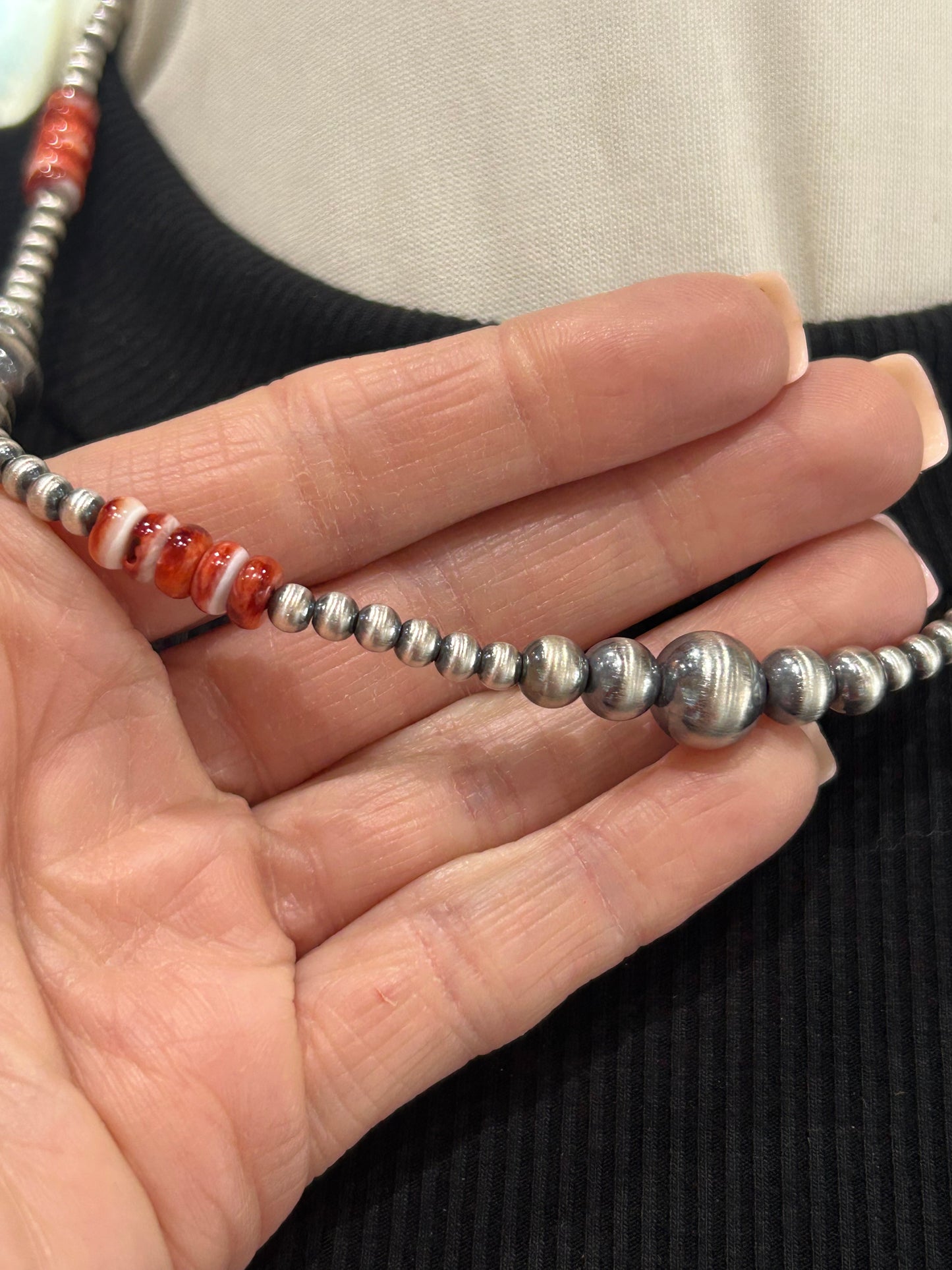 19"+1.5" Red Spiny Oyster Navajo Style Pearl Necklace