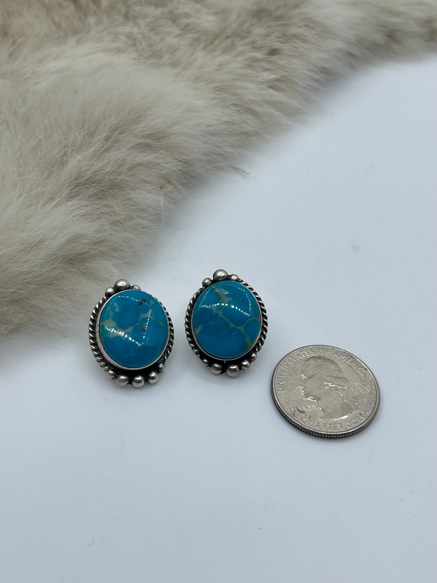Kingman Turquoise Post @ Top by Elouise Kee, Navajo