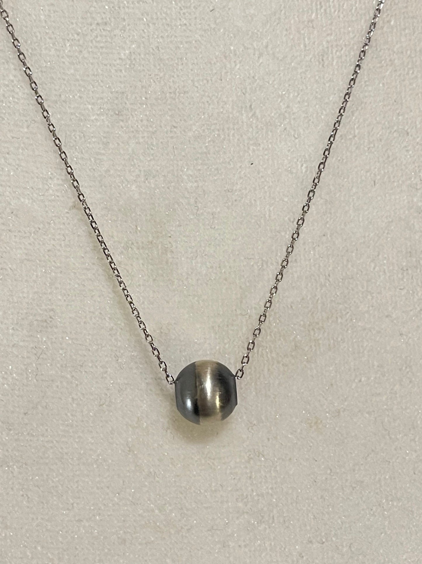 18" 10mm Silver Navajo Pearl Necklace