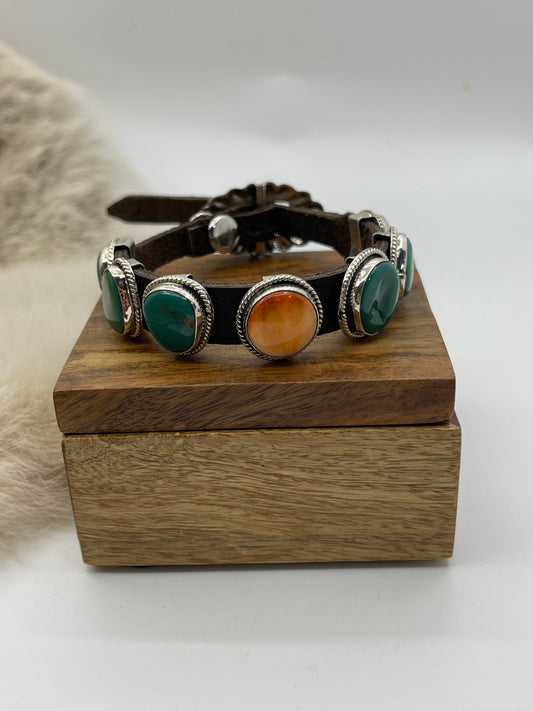 6.25”-9” 7 Stone Turquoise & Spin Oyster Bracelet on Leather by “BW”, Navajo