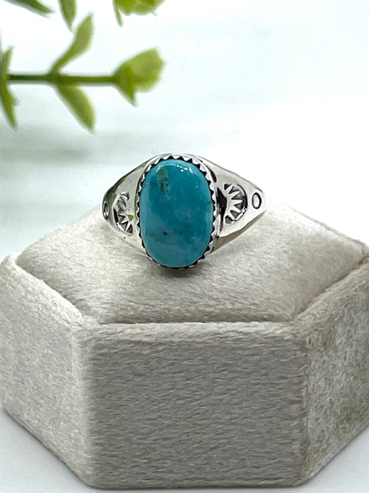 10.5 Turquoise Oval Ring by Mary Lincoln, Navajo