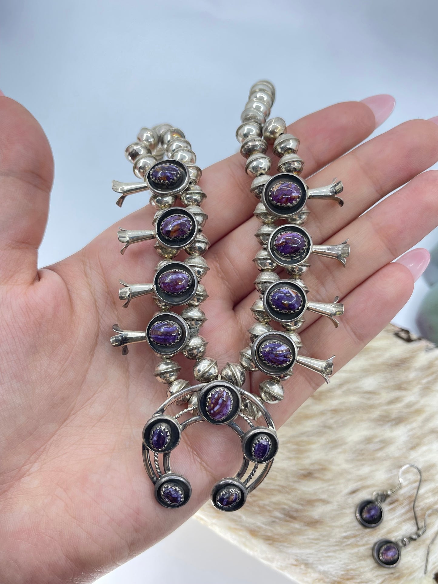 16" Purple Spiny Oyster Squash Blossom Necklace and Dangle Earrings By Phil Garcia, Navajo