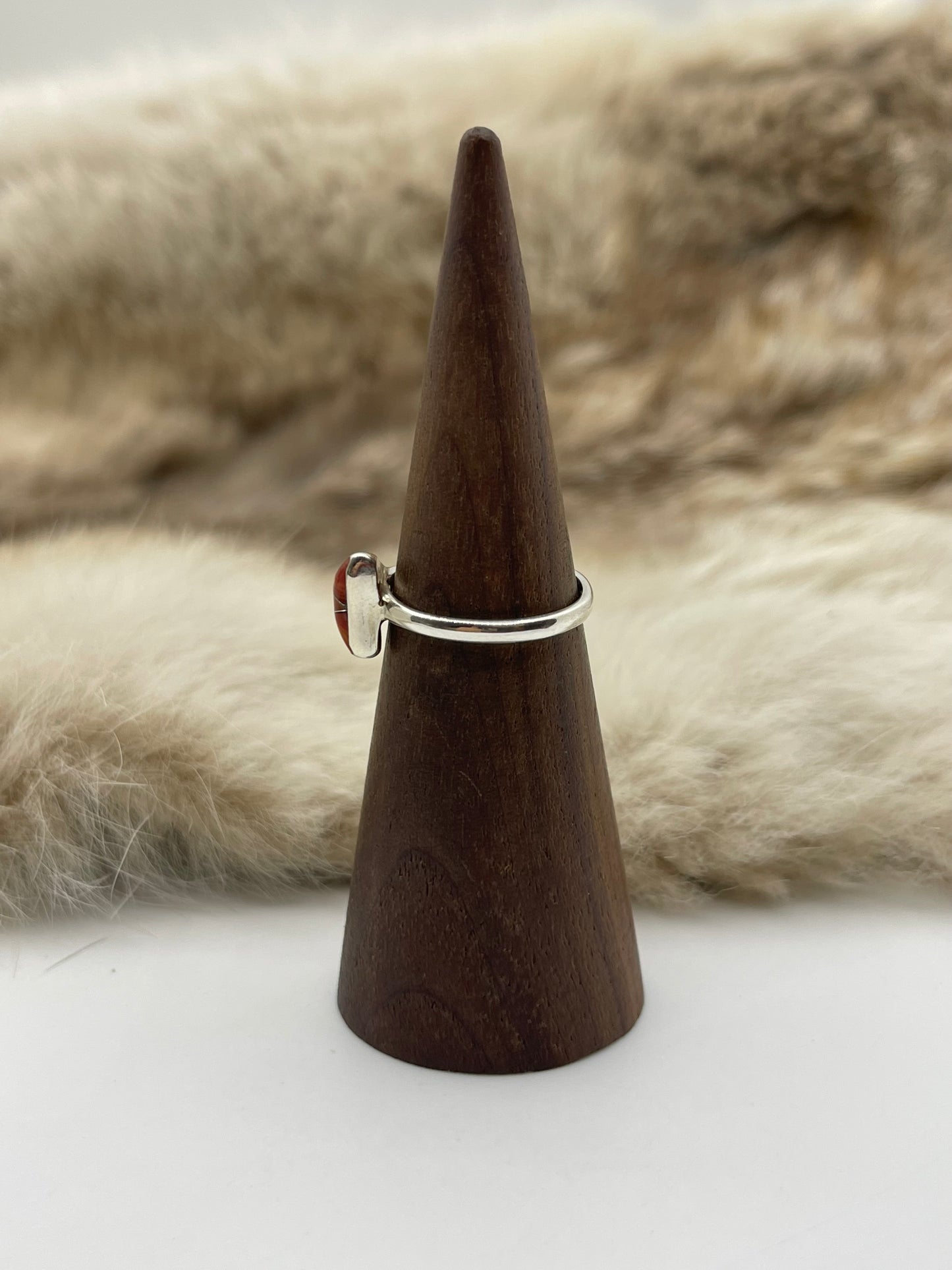 6.5 Inlaid Spiny Oyster Ring