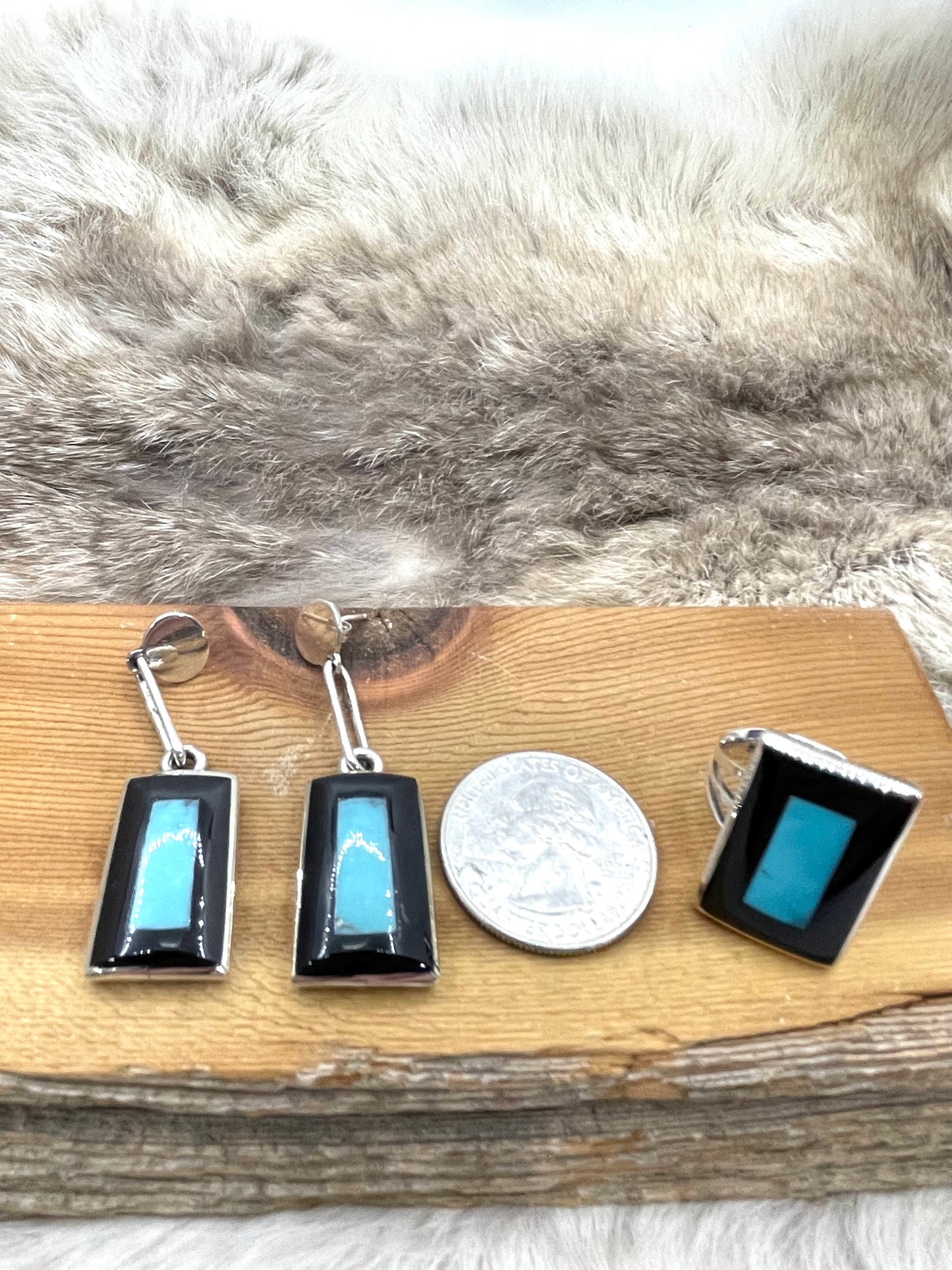 Set - Turquoise & Black Onyx Inlay 7.5 Ring & Earrings