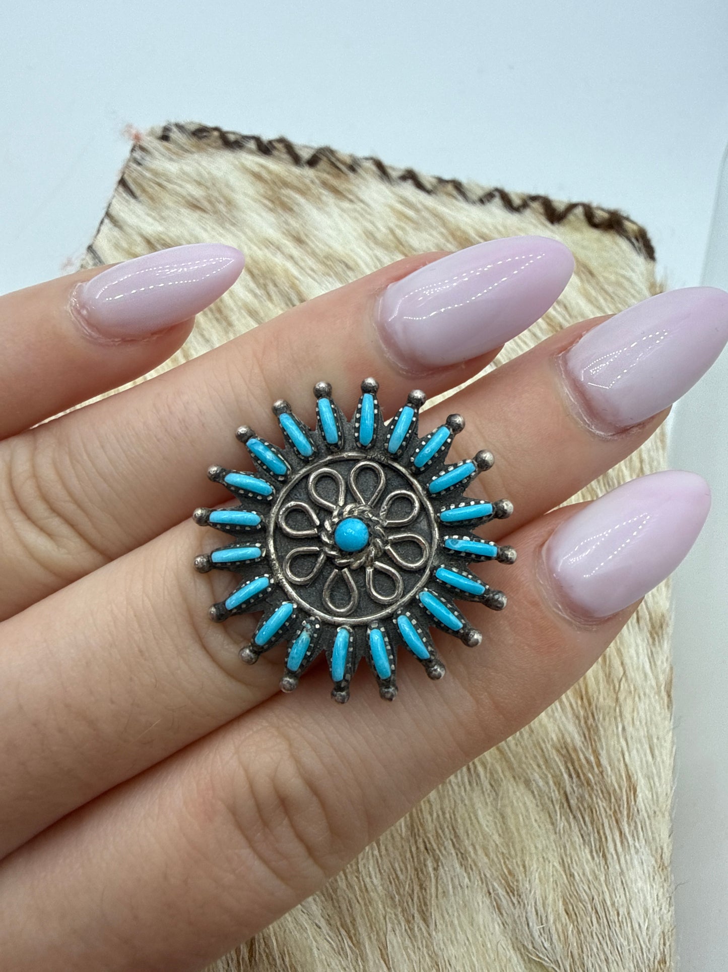 LOT 24 1/4 Sleeping Beauty Zuni Needlepoint Ring