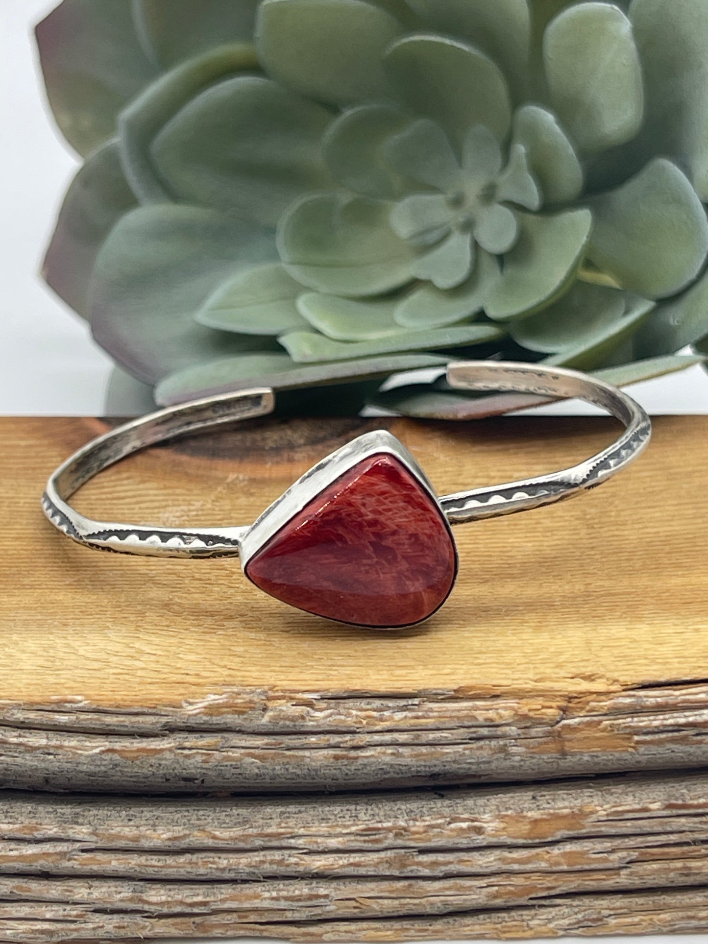5 1/2"-7" Red Spiny Oyster Shell Triangle Wire Cuff by Judith Dixon, Navajo