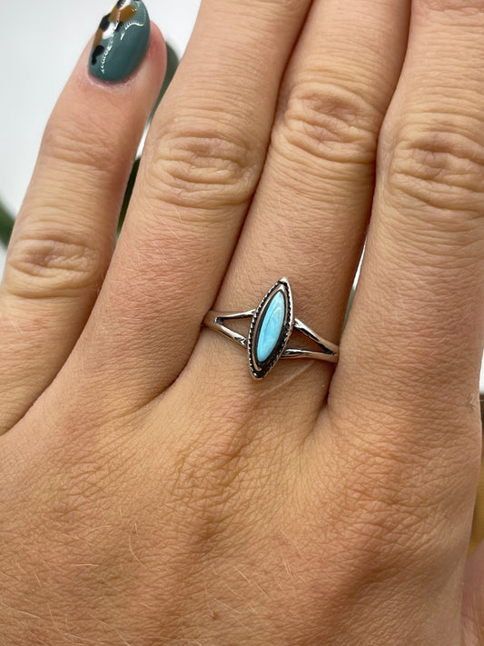 9.0 Dainty Turquoise Ring