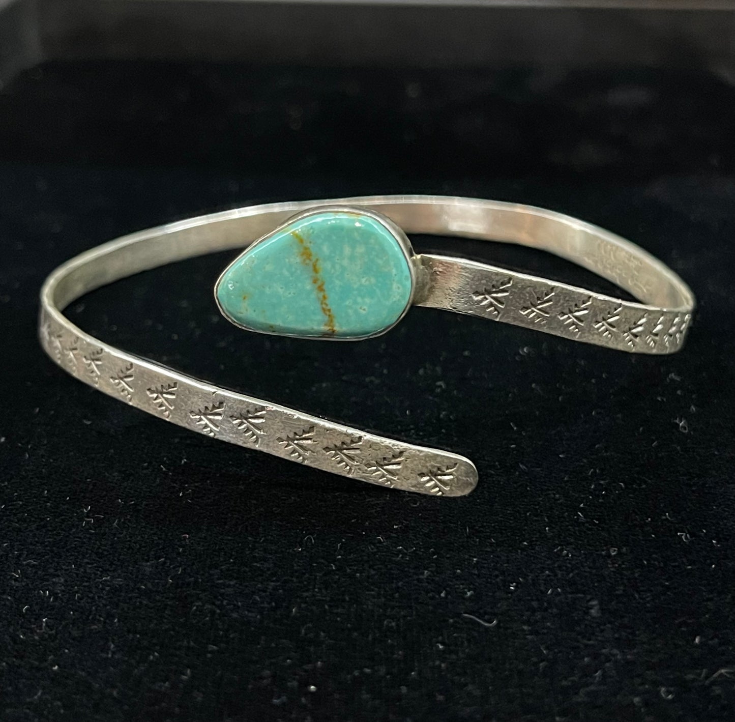 Kingman Turquoise Teardrop Arm Cuff by Jude Candalaria, Zuni