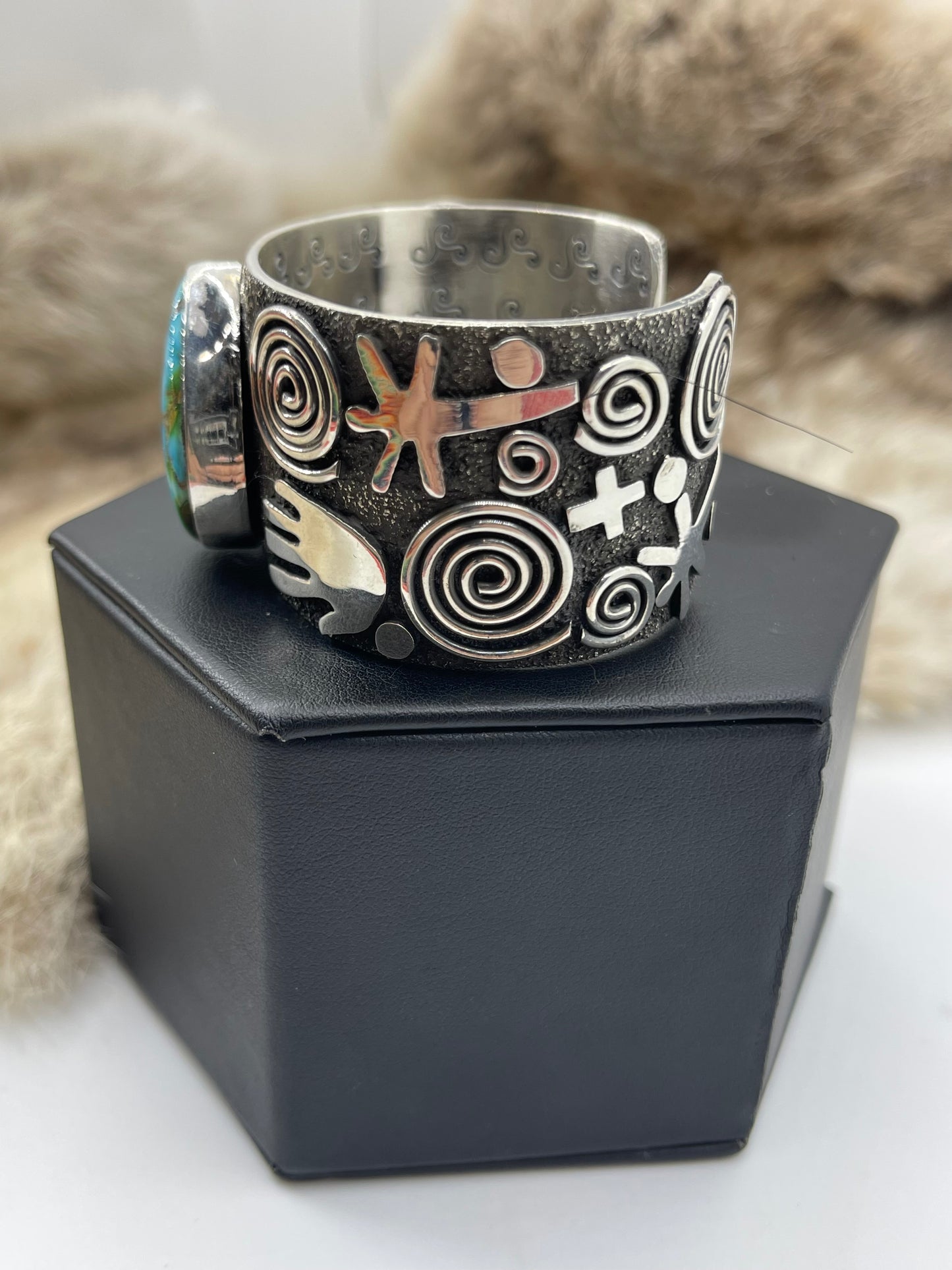 HIGH-GRADE KINGMAN SPIDERWEB TURQUOISE CUFF BY ALEX SANCHEZ, NAVAJO