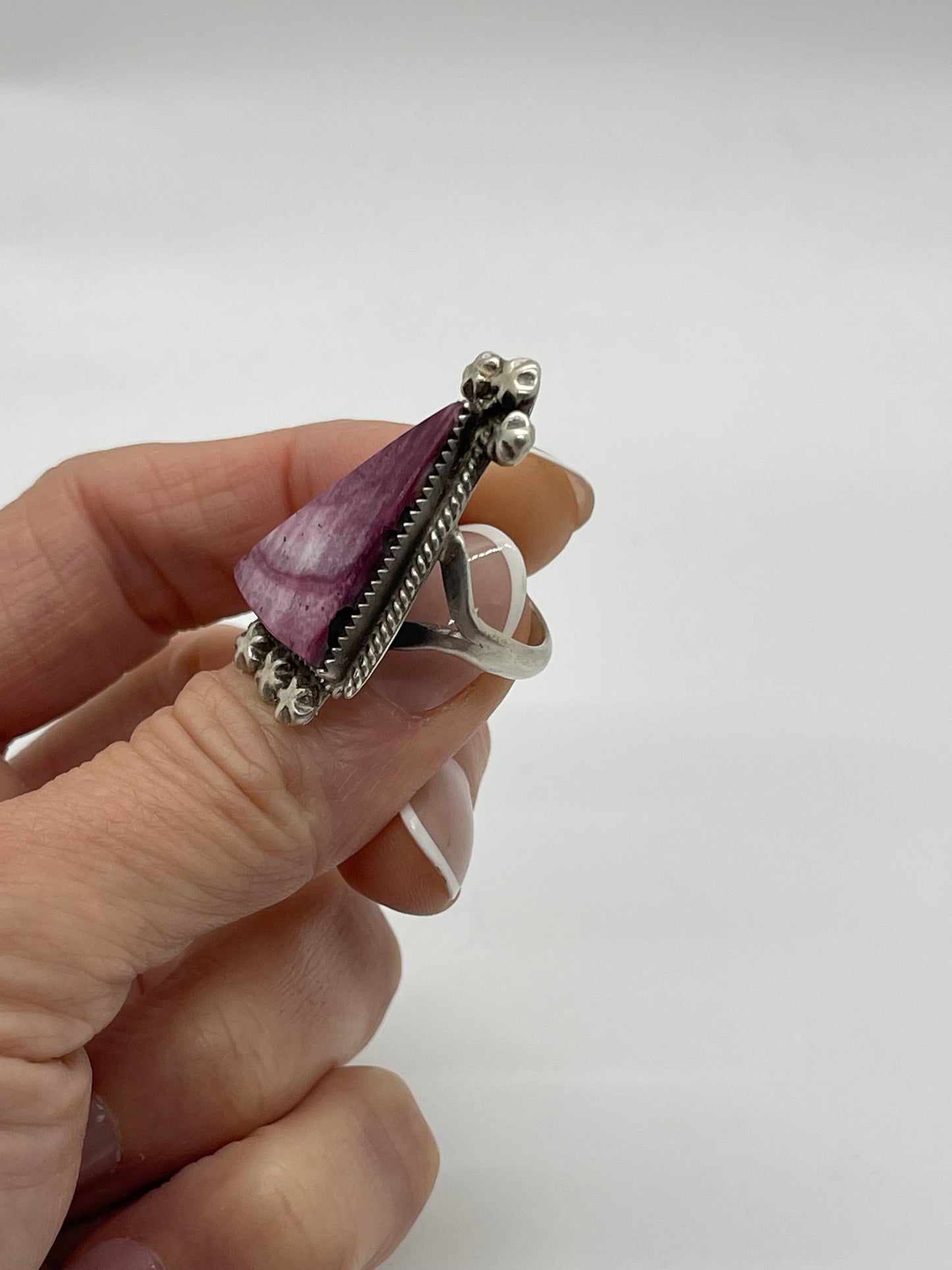5.5 Purple Spiny Oyster Triangle Ring by Selina Warner, Navajo
