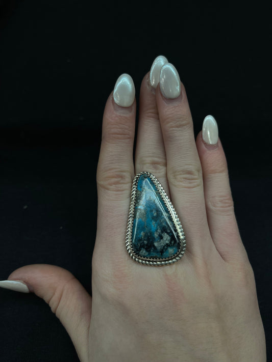 9.5 Kingman Turquoise Triangle Ring by Leslie Nez, Navajo