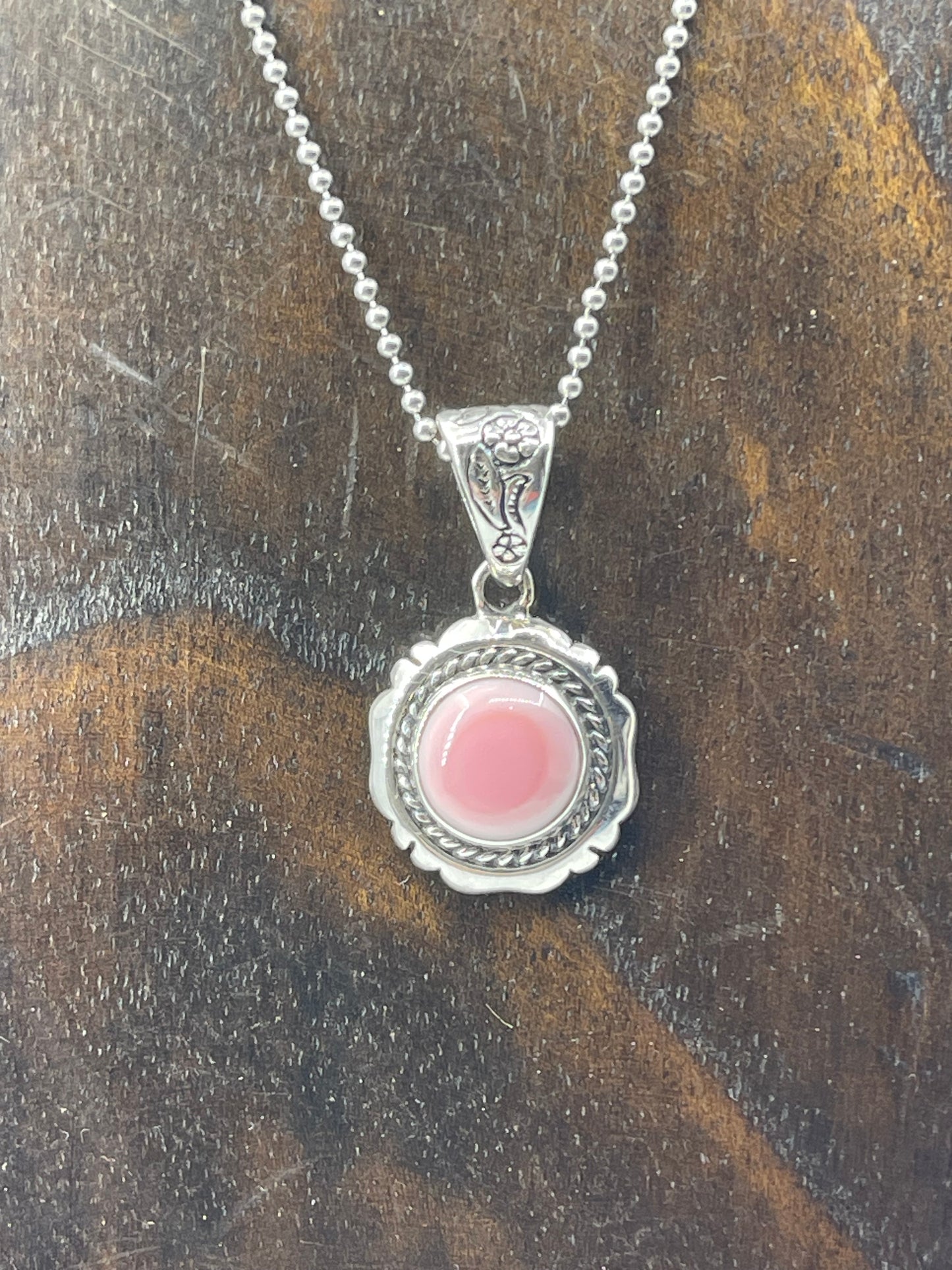 16" Pink Conch Shell Necklace