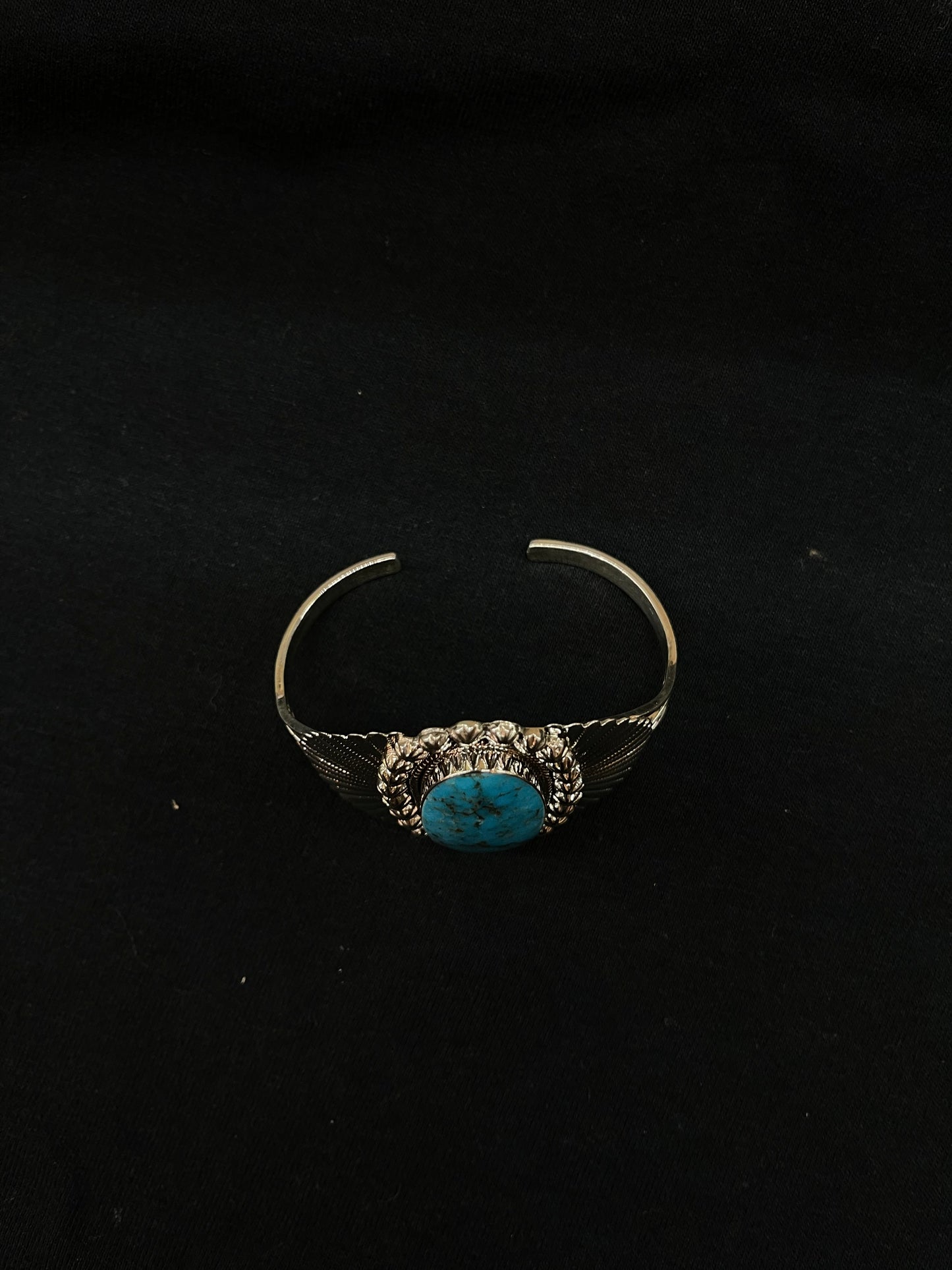 6"-7 1/2" Kingman Turquoise Oval Seashell Cuff by Calvin Belin, Navajo