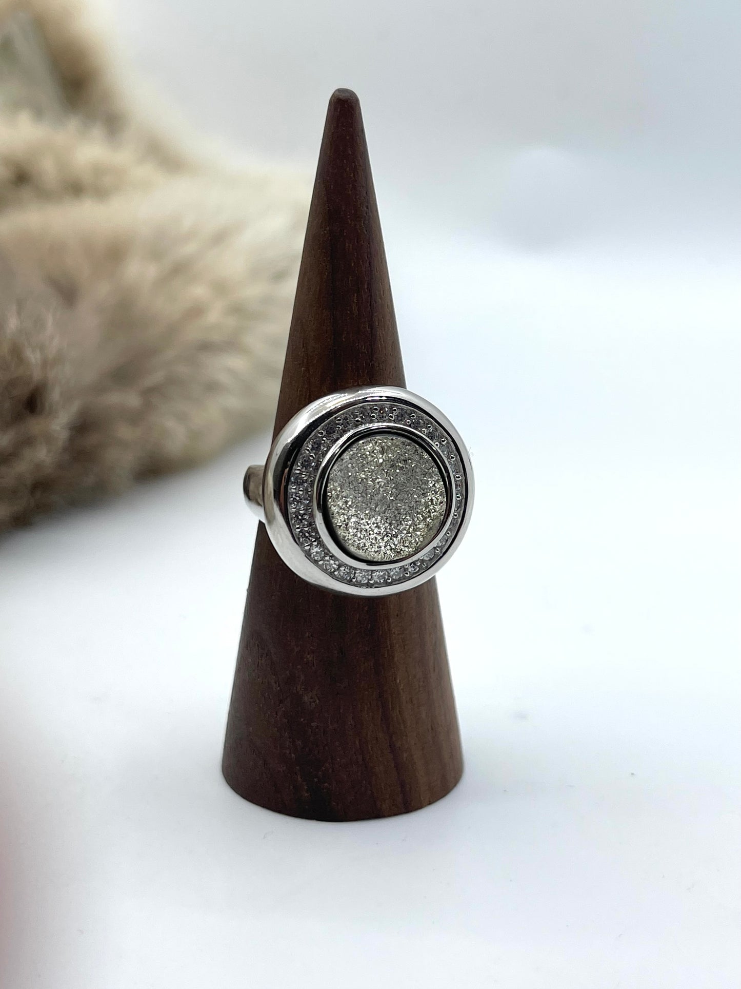 9.0 White Druzy Ring