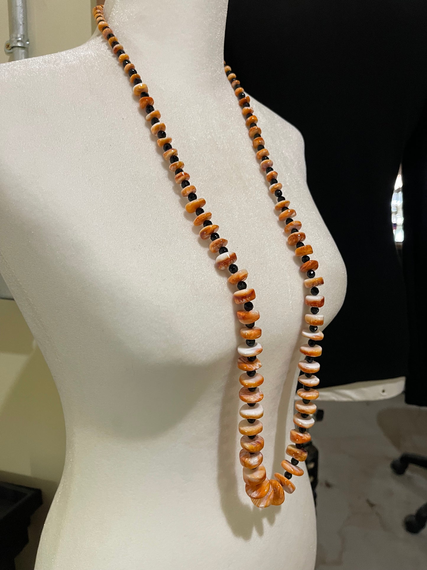 36" Graduated Orange Spiny Oyster Shell and Black Onyx Faceted Beaded Necklace