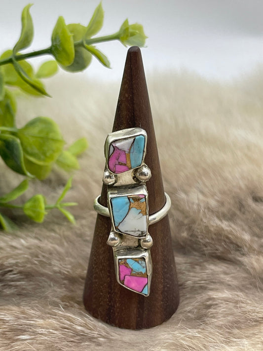 Adjustable 3 Stone Cotton Candy Ring by Jude Candeleria, Zuni