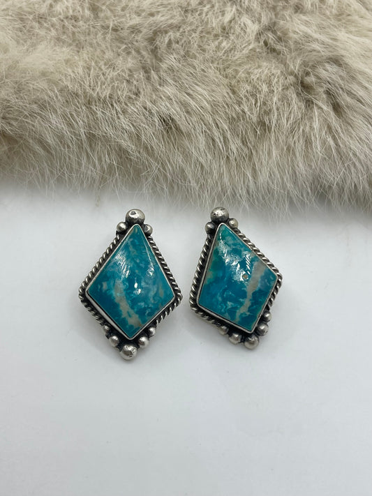 Kingman Turquoise by Elouise Kee, Navajo