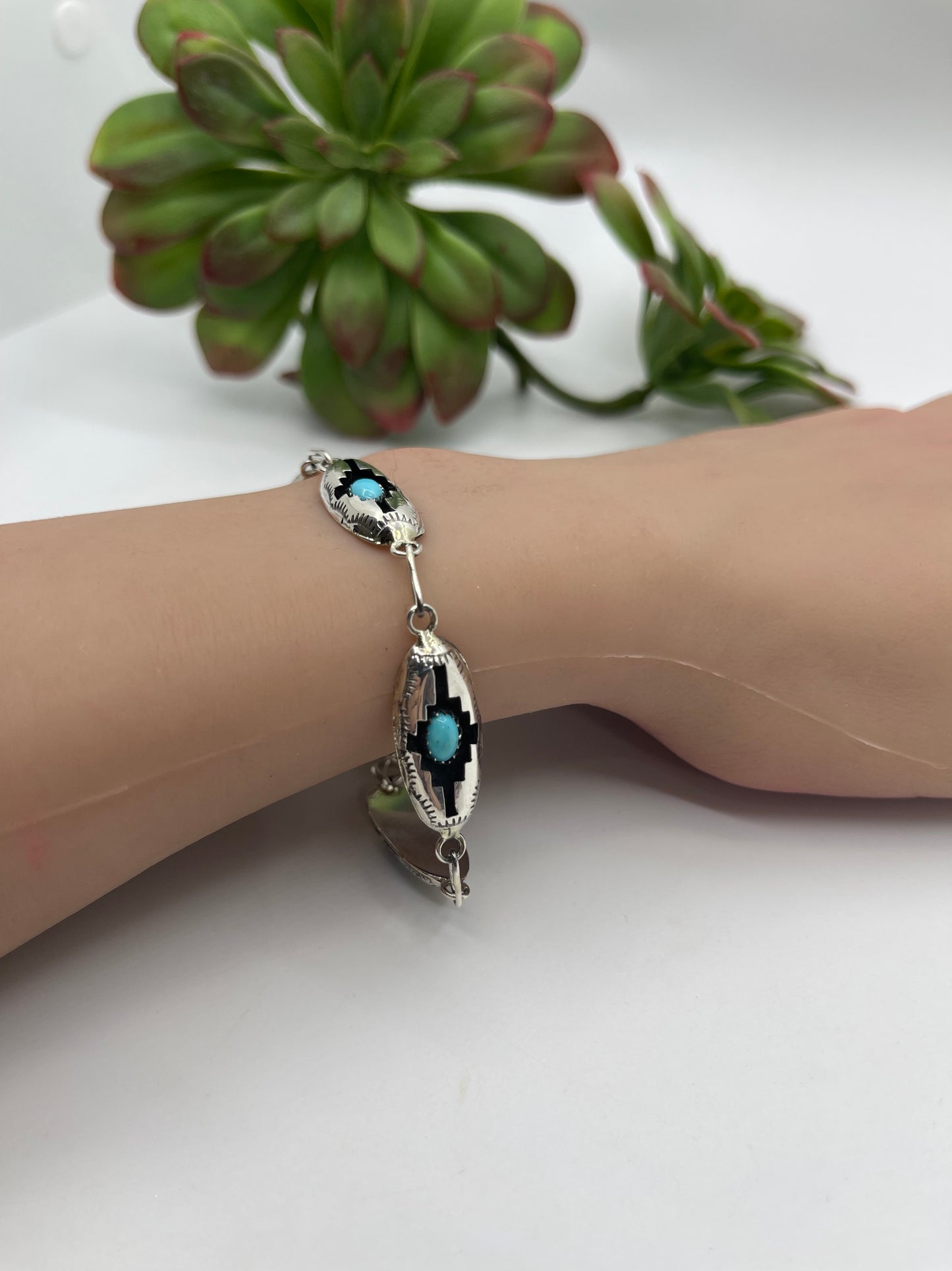 6.75" - 8" Turquoise Shadowbox Link Bracelet