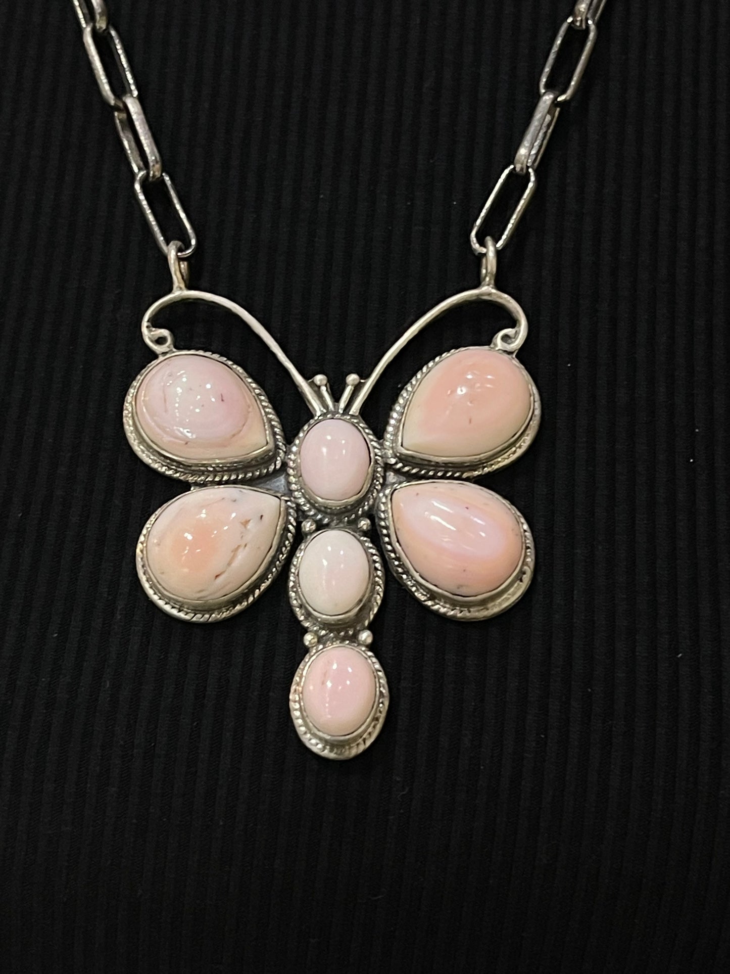 19" Firefly Pink Conch Shell Necklace