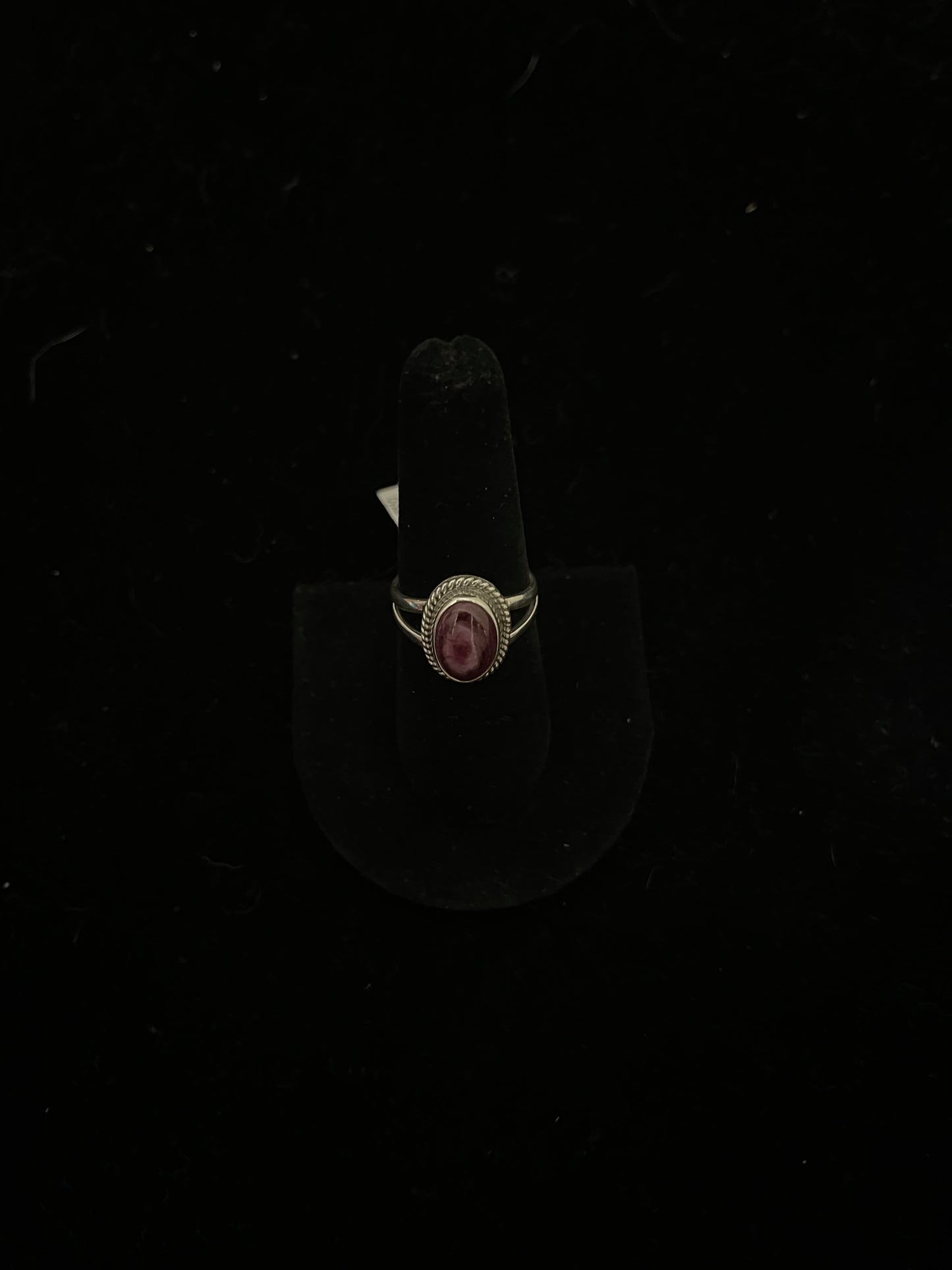 6.0 Purple Spiny Oyster Shell Oval Ring