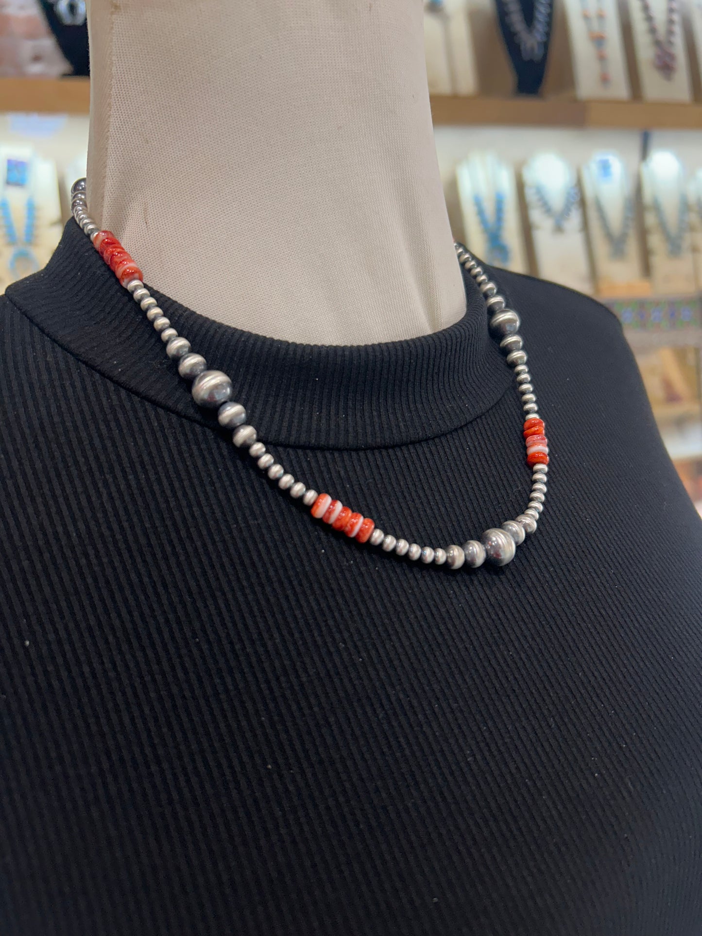 19"+1.5" Red Spiny Oyster Navajo Style Pearl Necklace