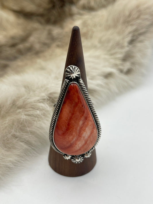 10.5 Spiny Oyster Ring by Marie Jackson, Navajo
