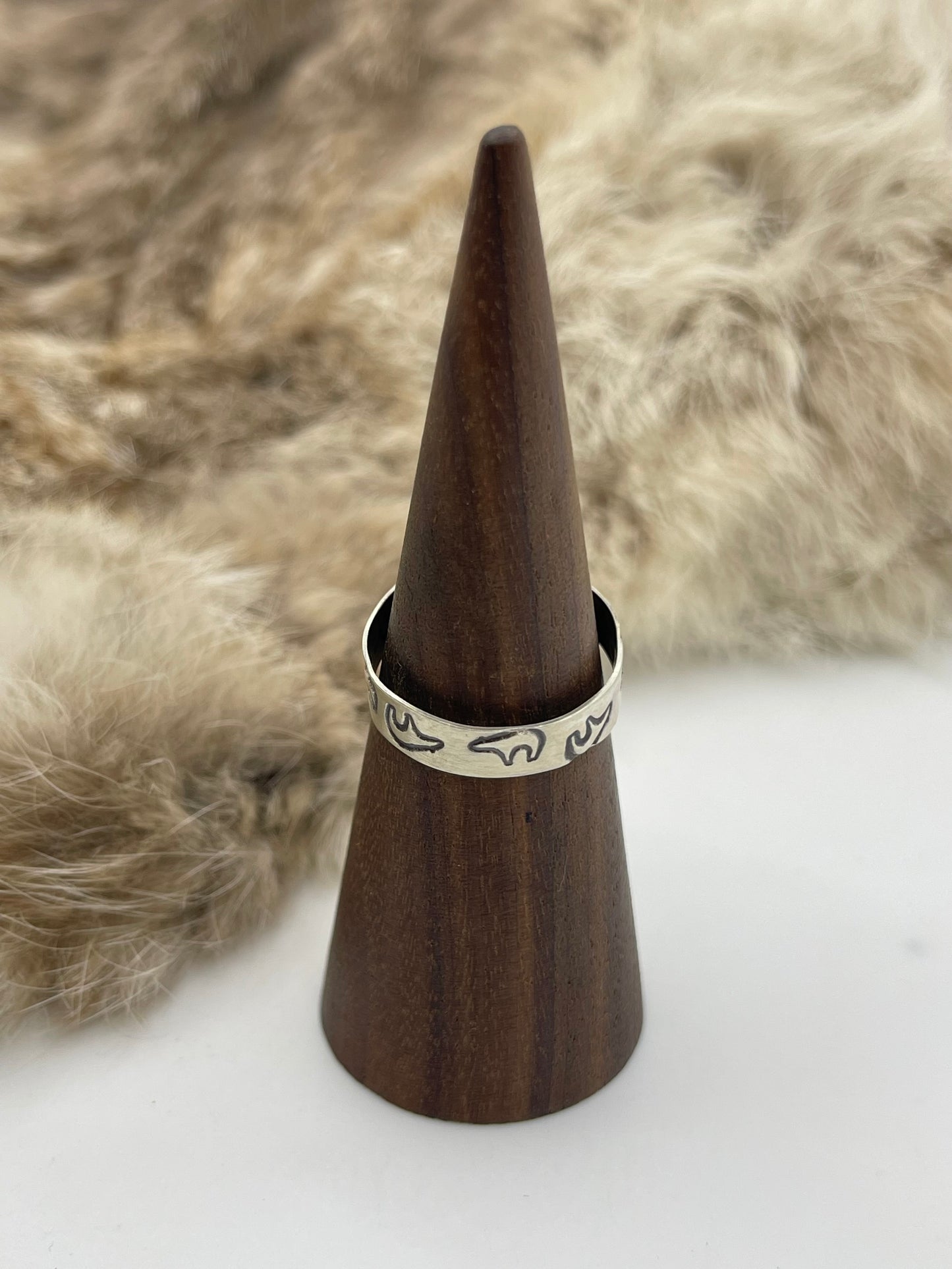 10.0 Spiny Oyster by Selina Warner, Navajo