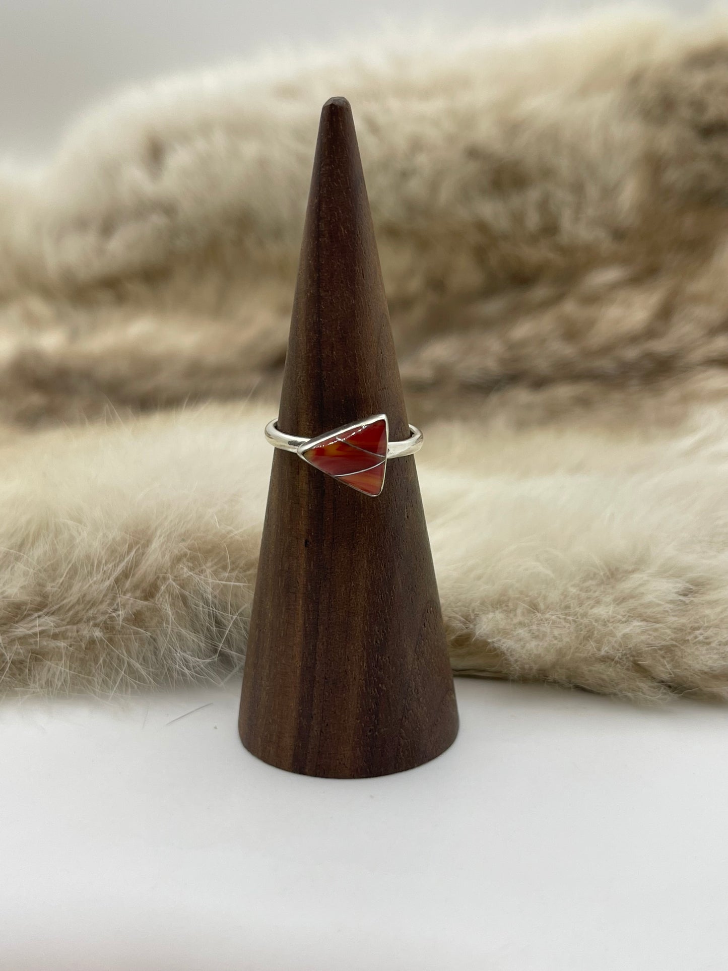 6.5 Inlaid Spiny Oyster Ring