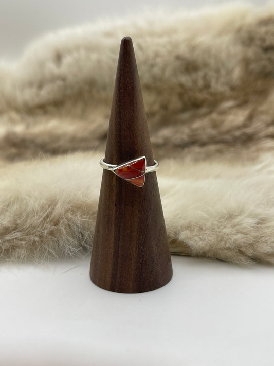 6.5 Inlaid Spiny Oyster Ring