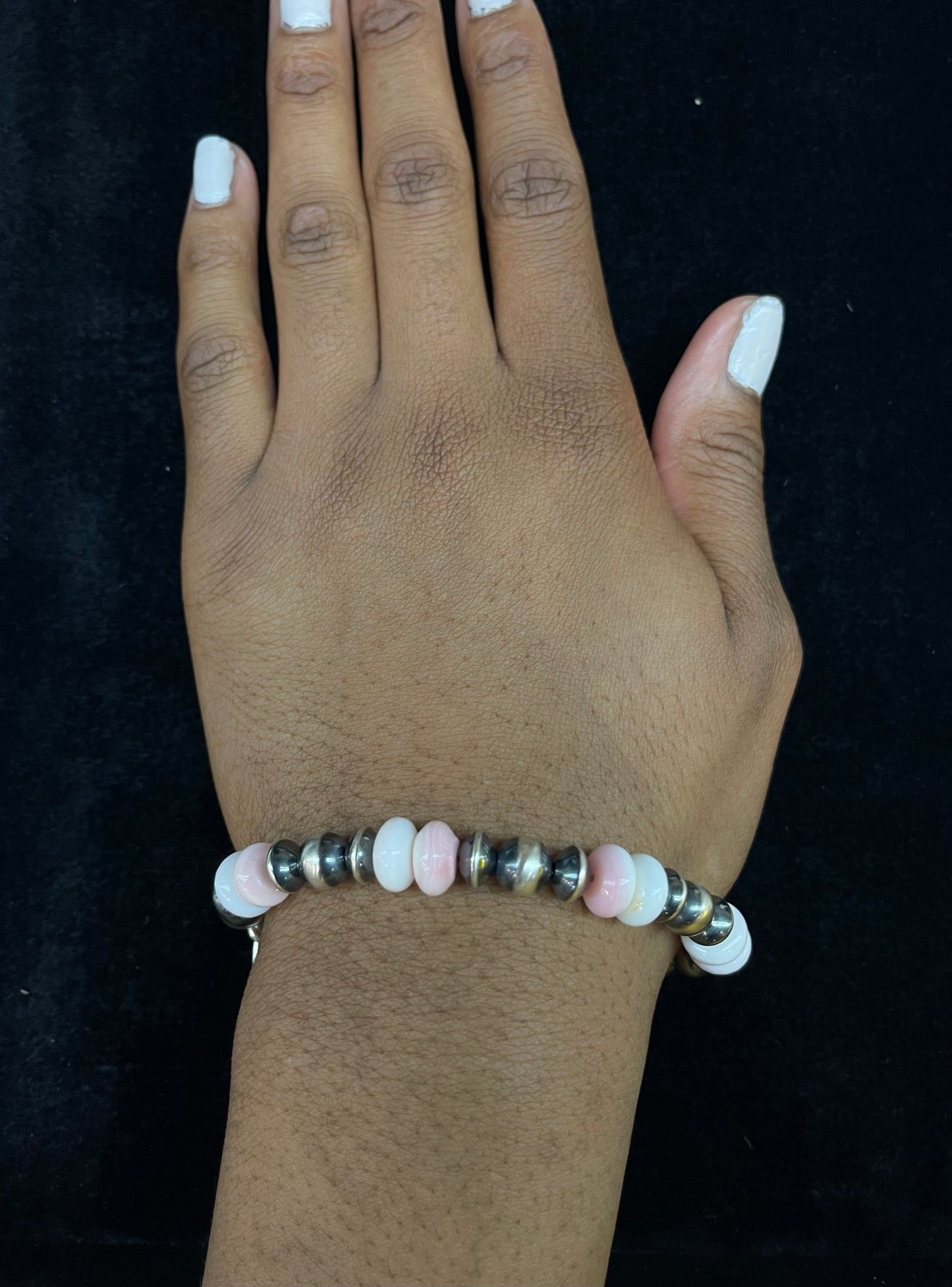 Pink Conch Shell Navajo Pearls & Round Bead 7” Bracelet