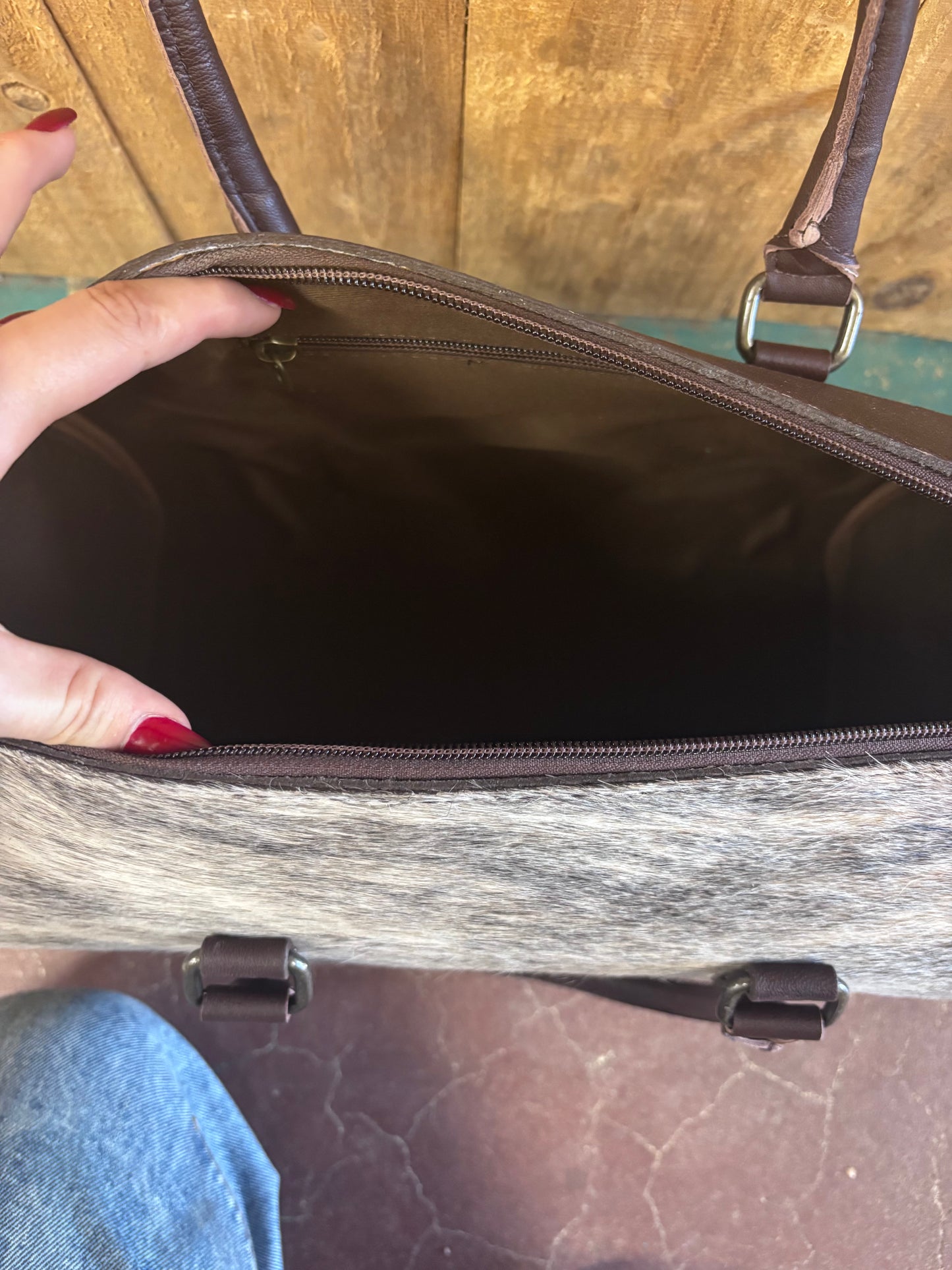 Large Grey Cowhide Round Leather Purse