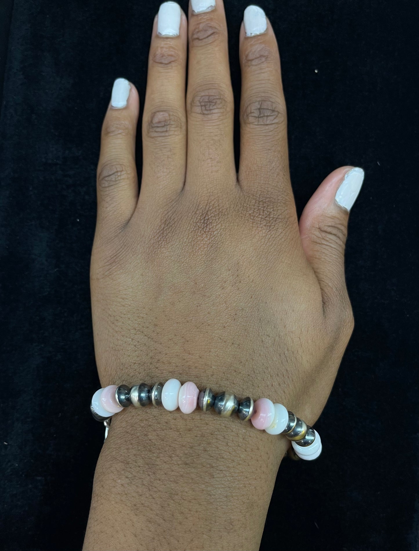 Pink Conch Shell Navajo Pearls & Round Bead 7” Bracelet