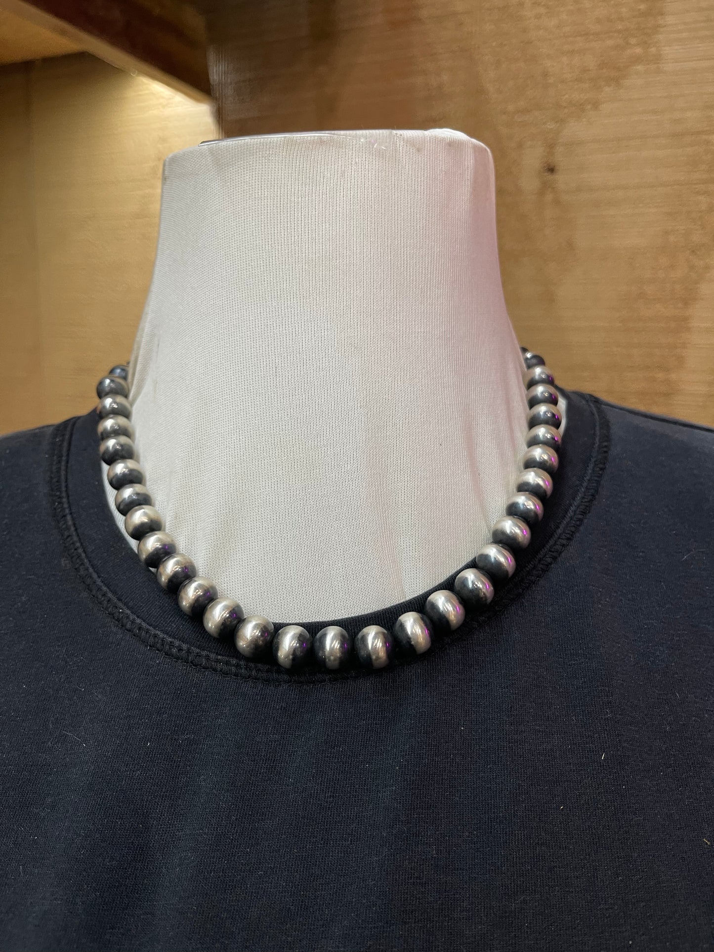 18” 10mm Navajo Pearls