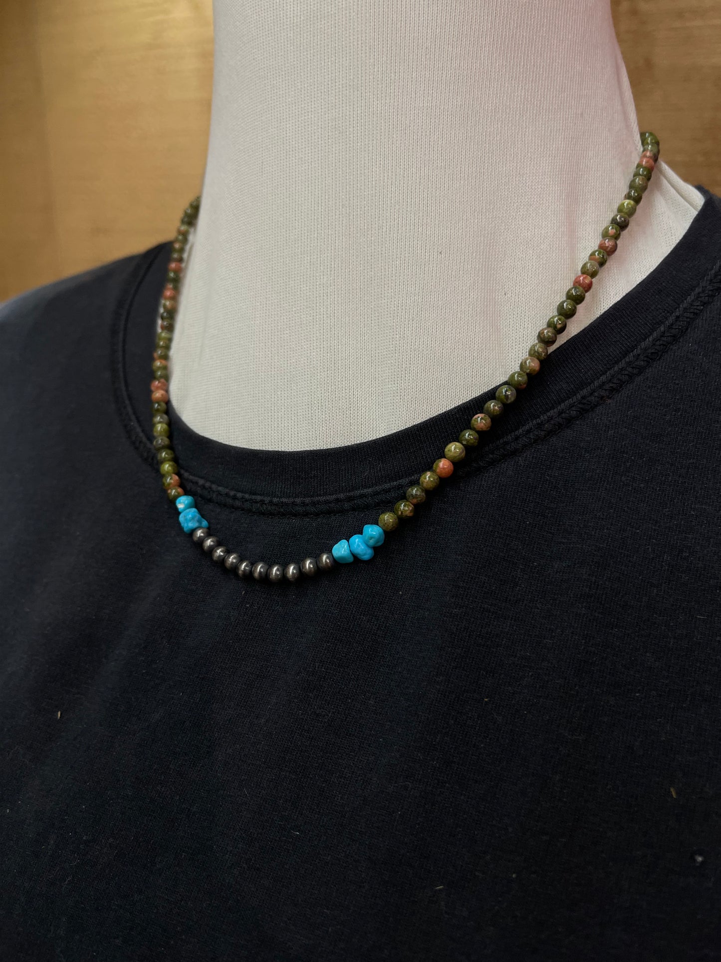 19" Green Pearl and Turquoise Necklace