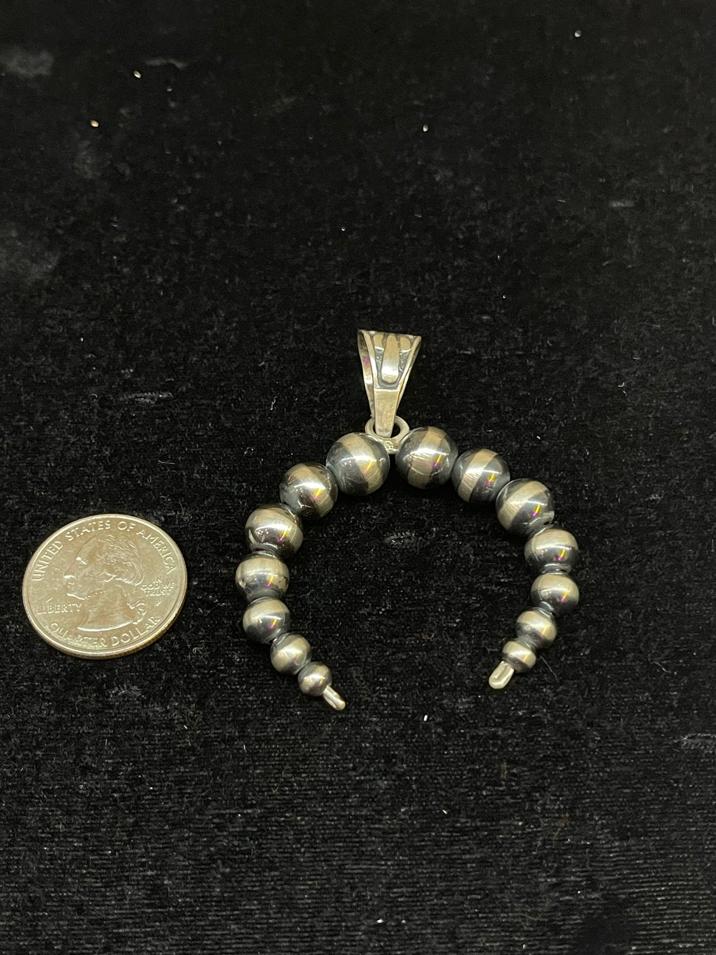 Graduated Navajo Pearl Pendant