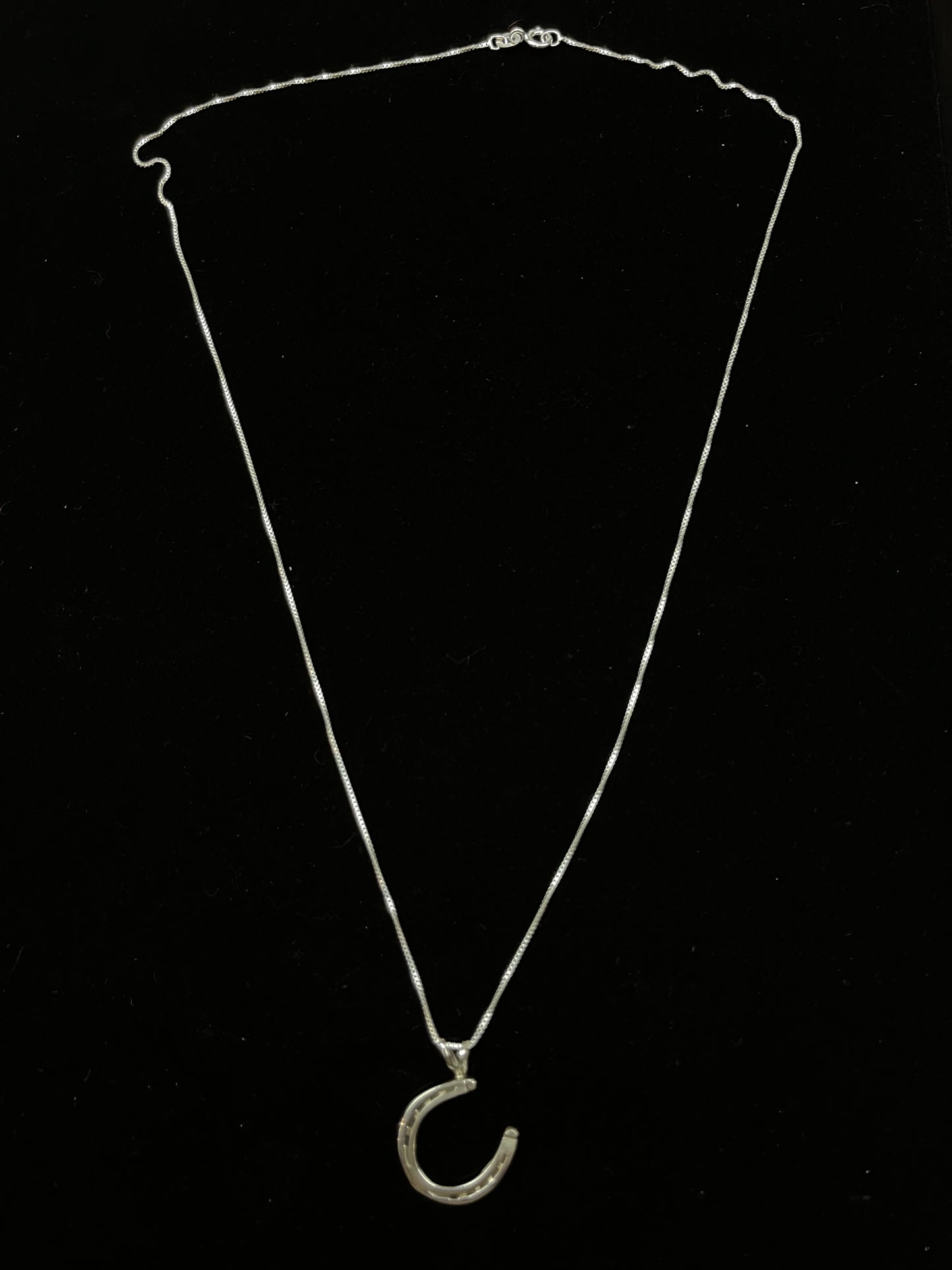 LOT 15 10/19 Horseshoe Necklace by Louise Joe, Navajo