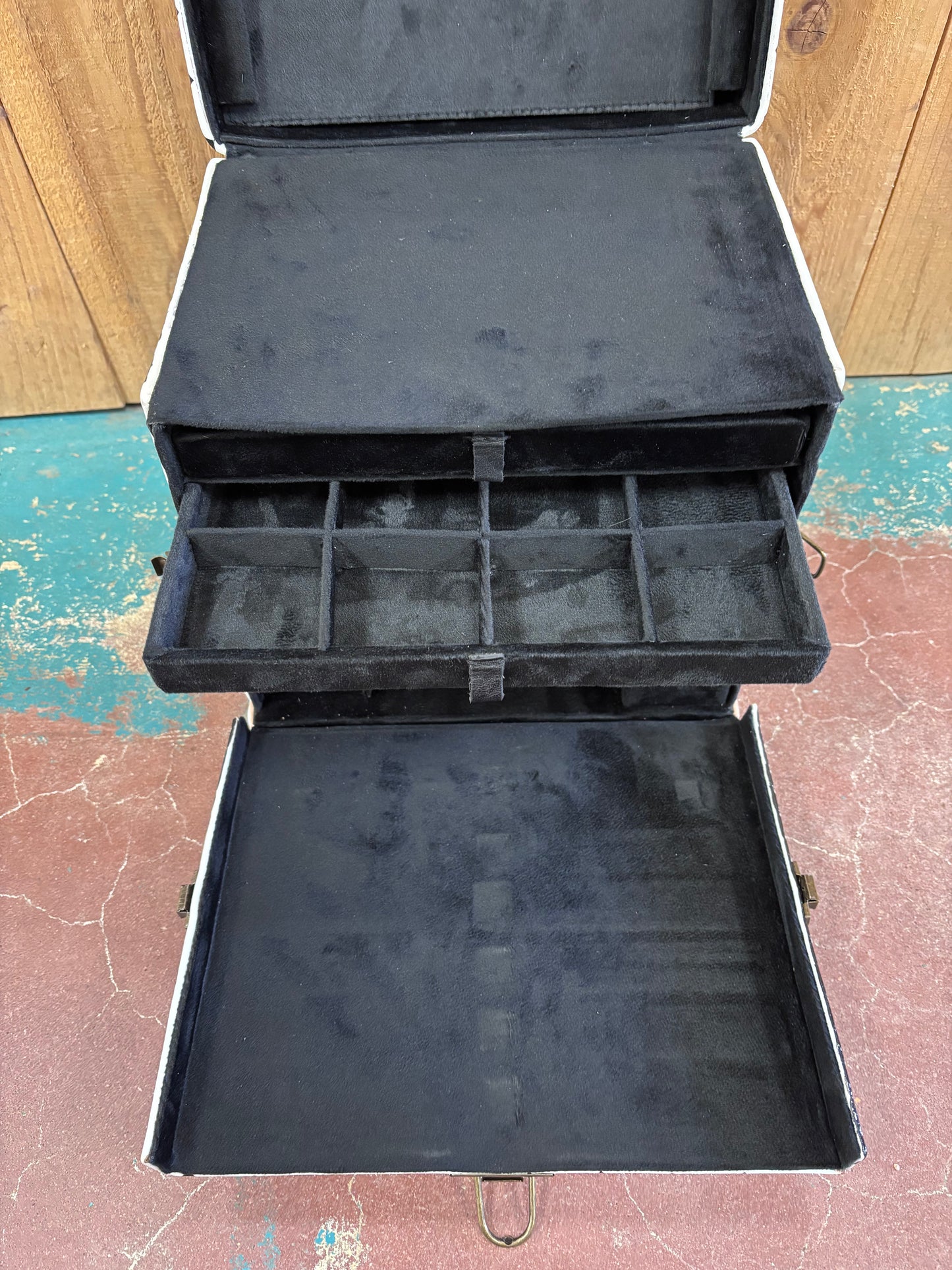 Black And White Checkered Train Case Jewelry Box