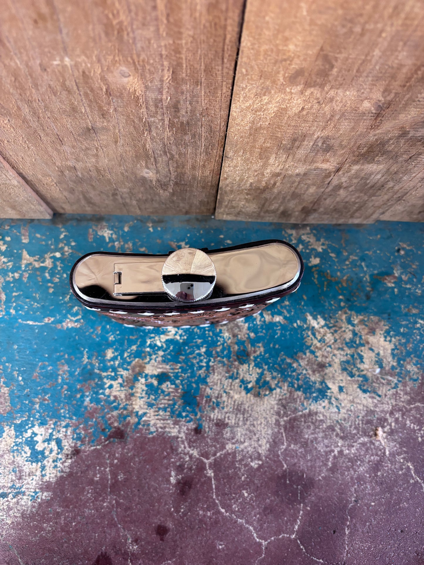 Medium Buck Stitched Flower Tooled Flask