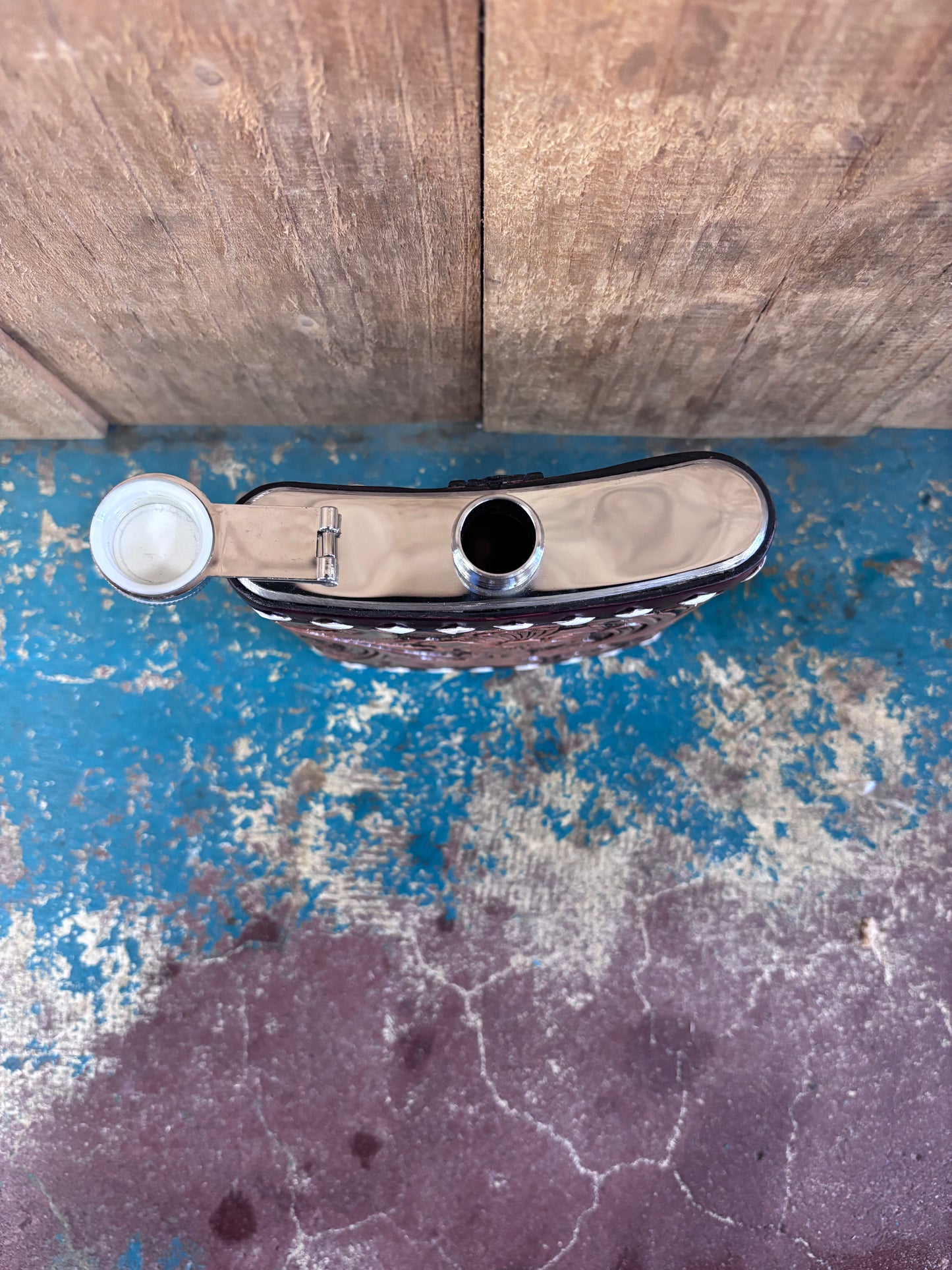 Medium Buck Stitched Flower Tooled Flask