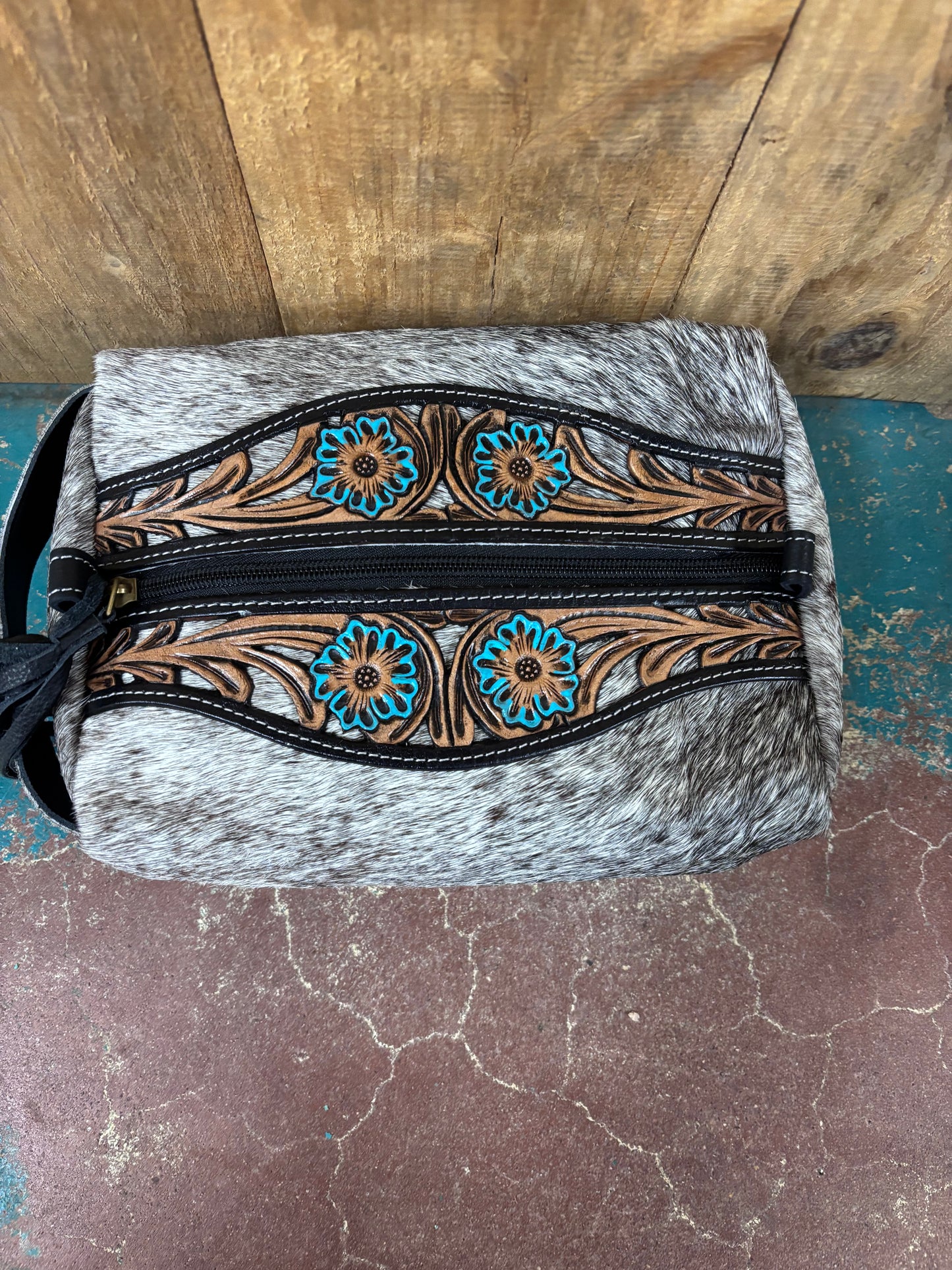 Grey Cowhide Tooled Leather Shaving Kit