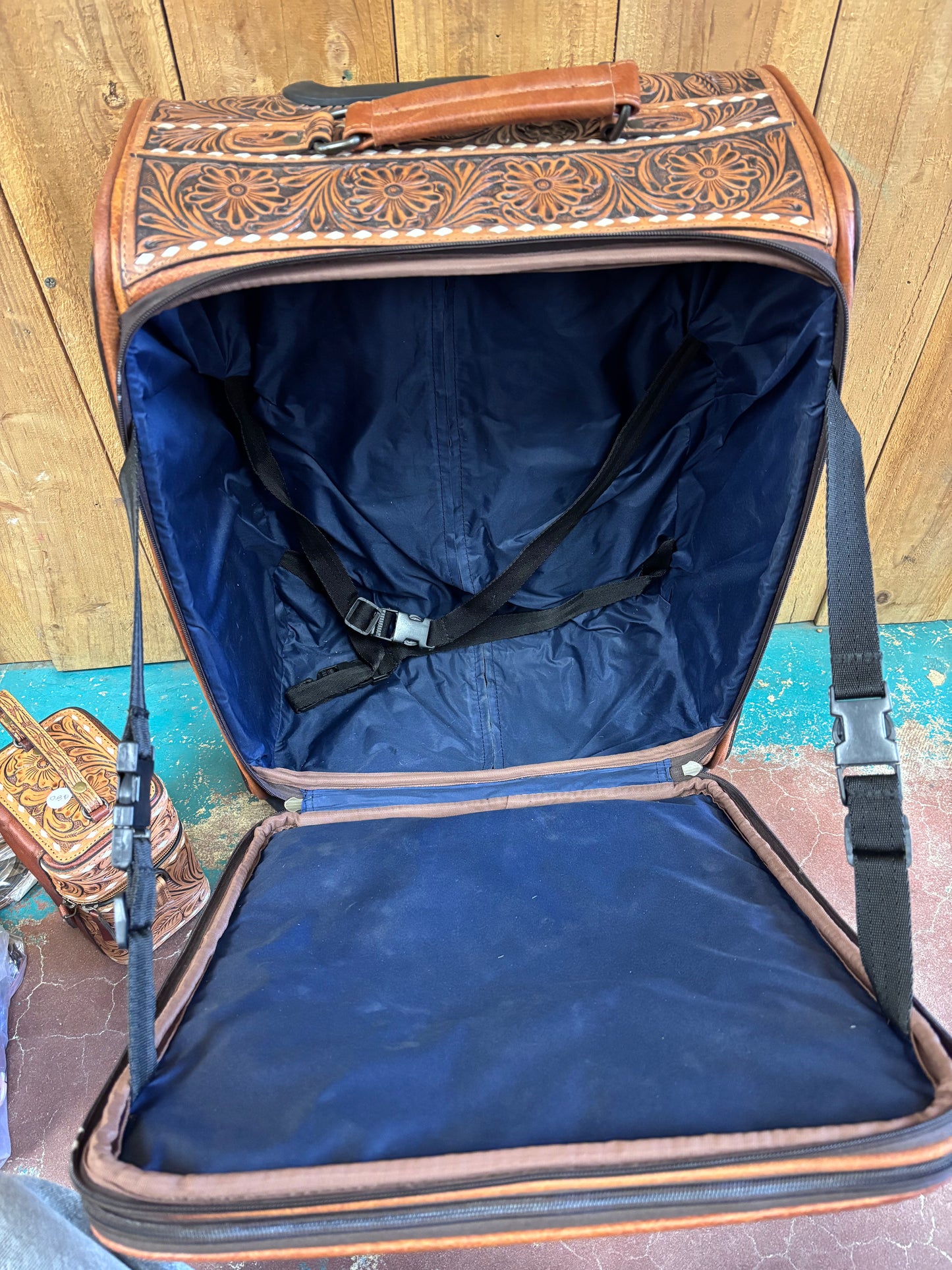 Large Brown Flower Tooled Buck Stitched Suitcase