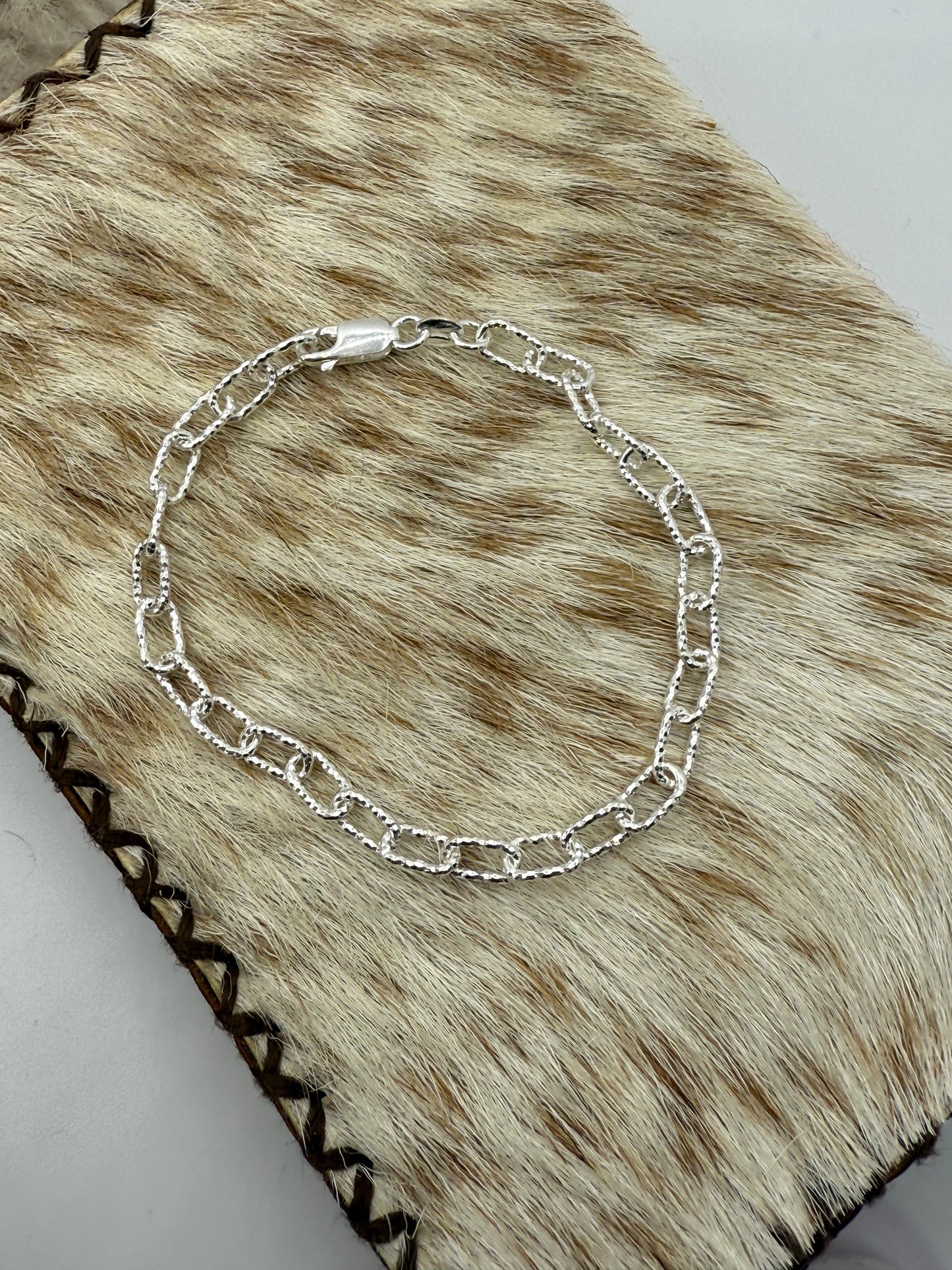 7" Faceted Paperclip Chain Bracelet