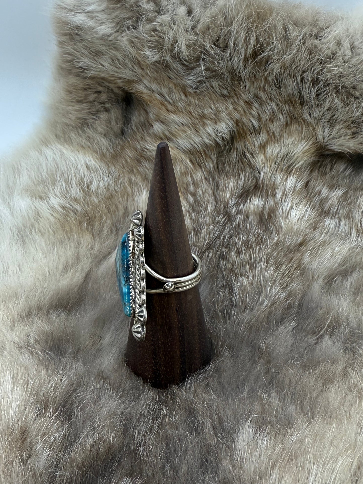 8.0 Turquoise Ring Navajo Made