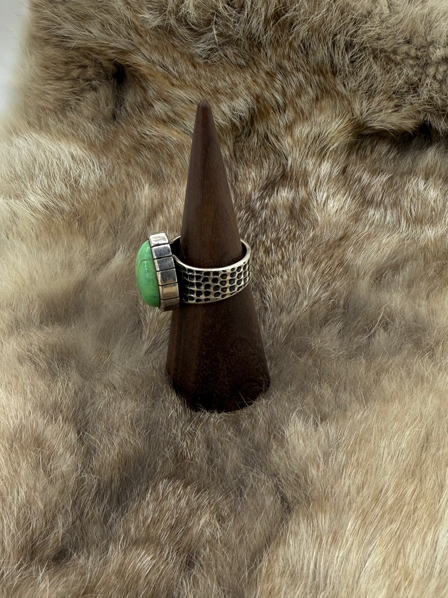 9.0 Gaspeite Ring