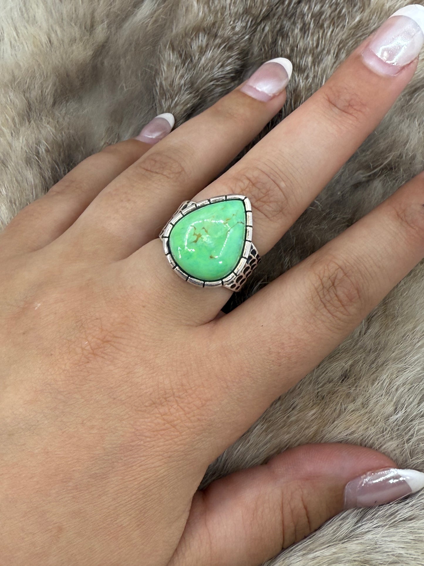 9.0 Gaspeite Ring