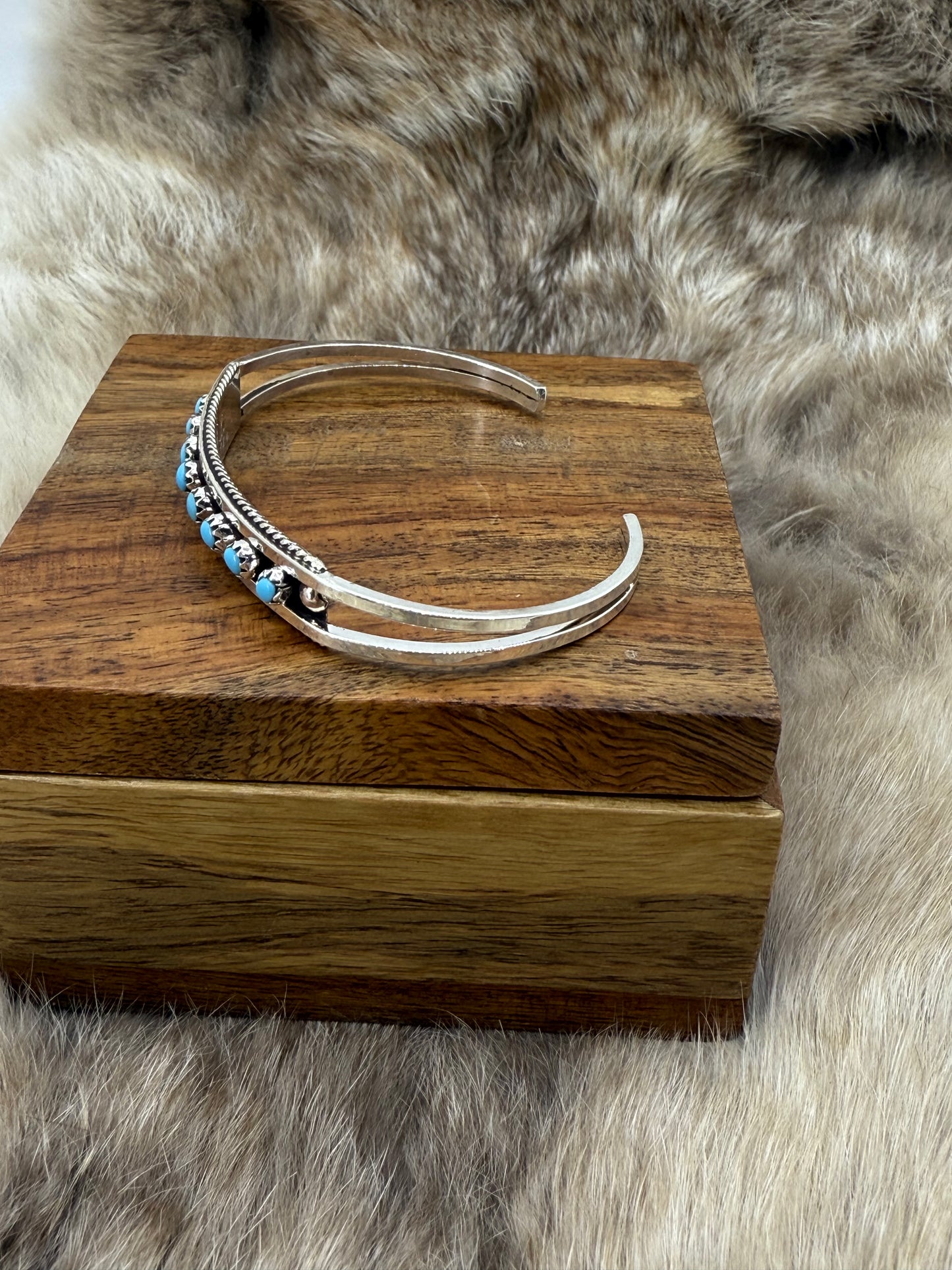 8 Stone Zuni Snake Eye Cuff by Suzie Livingston, Zuni