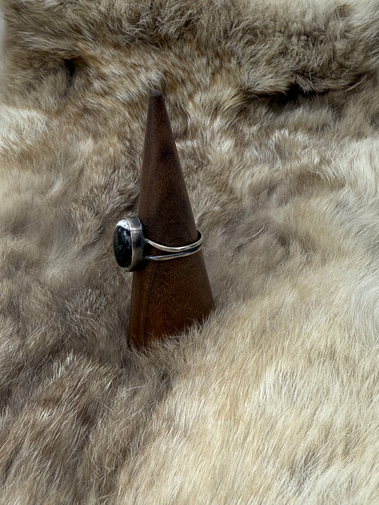 8.0 White Buffalo Ring, Navajo