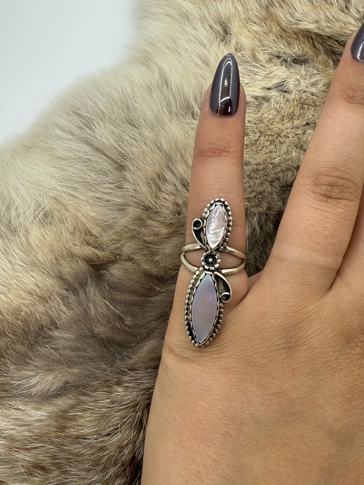 5.0 Vintage Mother of Pearl Ring