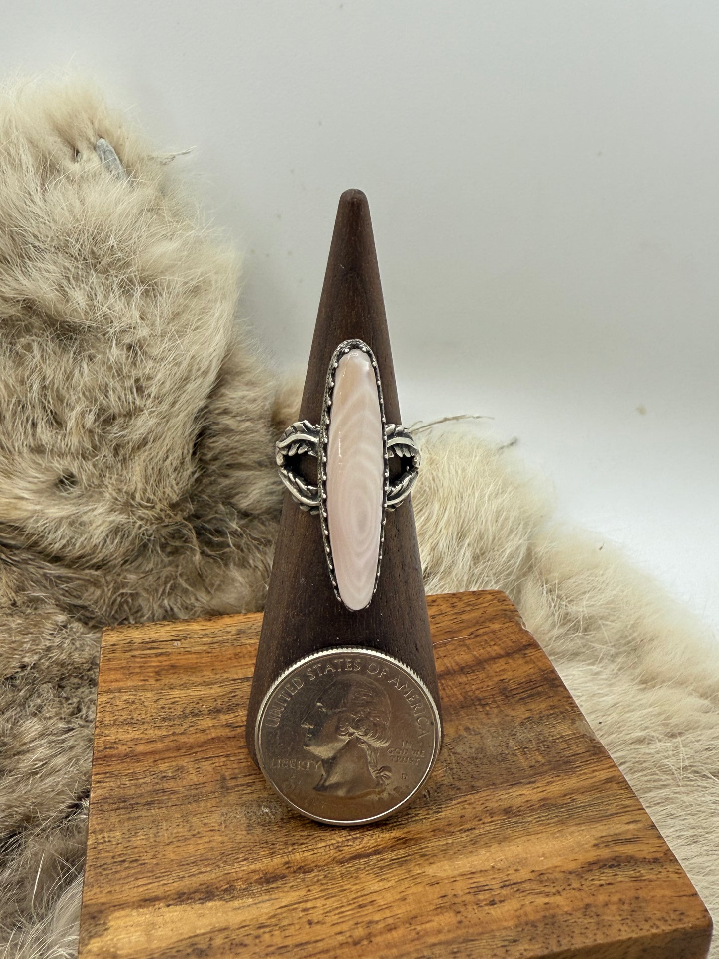 5.0 Vintage Mother of Pearl Ring